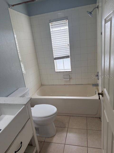 3025 GREYSTONE LOOP #302, Kissimmee, FL 34741