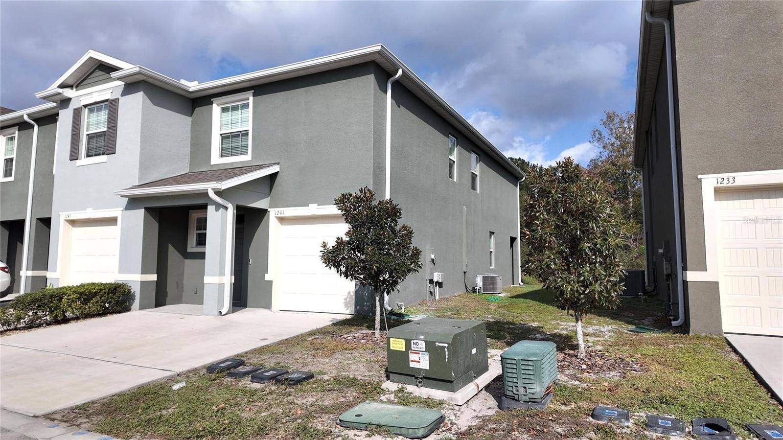1241 YELLOW FINCH DR, Davenport, FL 33837