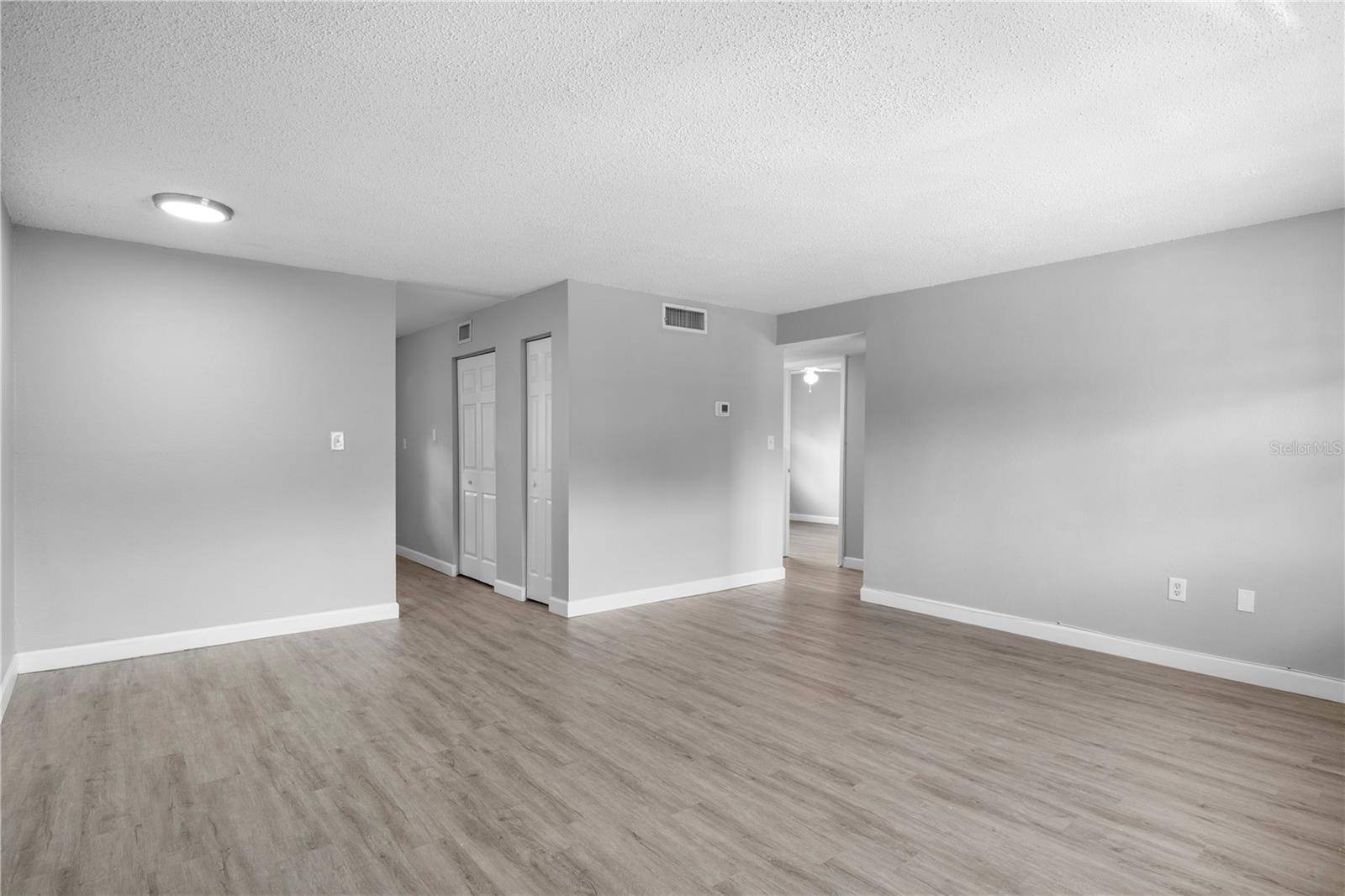205 POINSETTIA PINE CT #201, Tampa, FL 33612