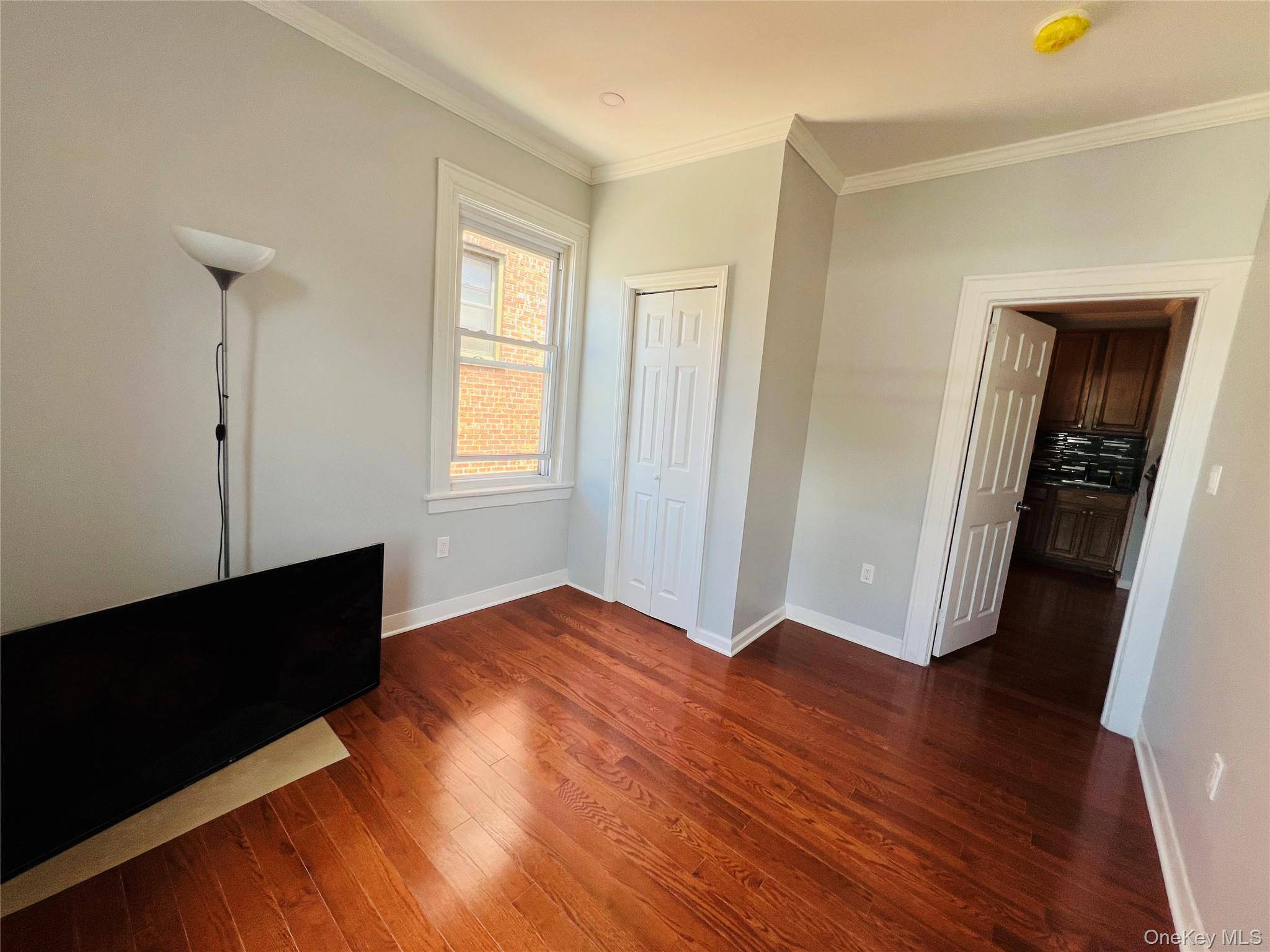2328 28th ST #2R, Astoria, NY 11105