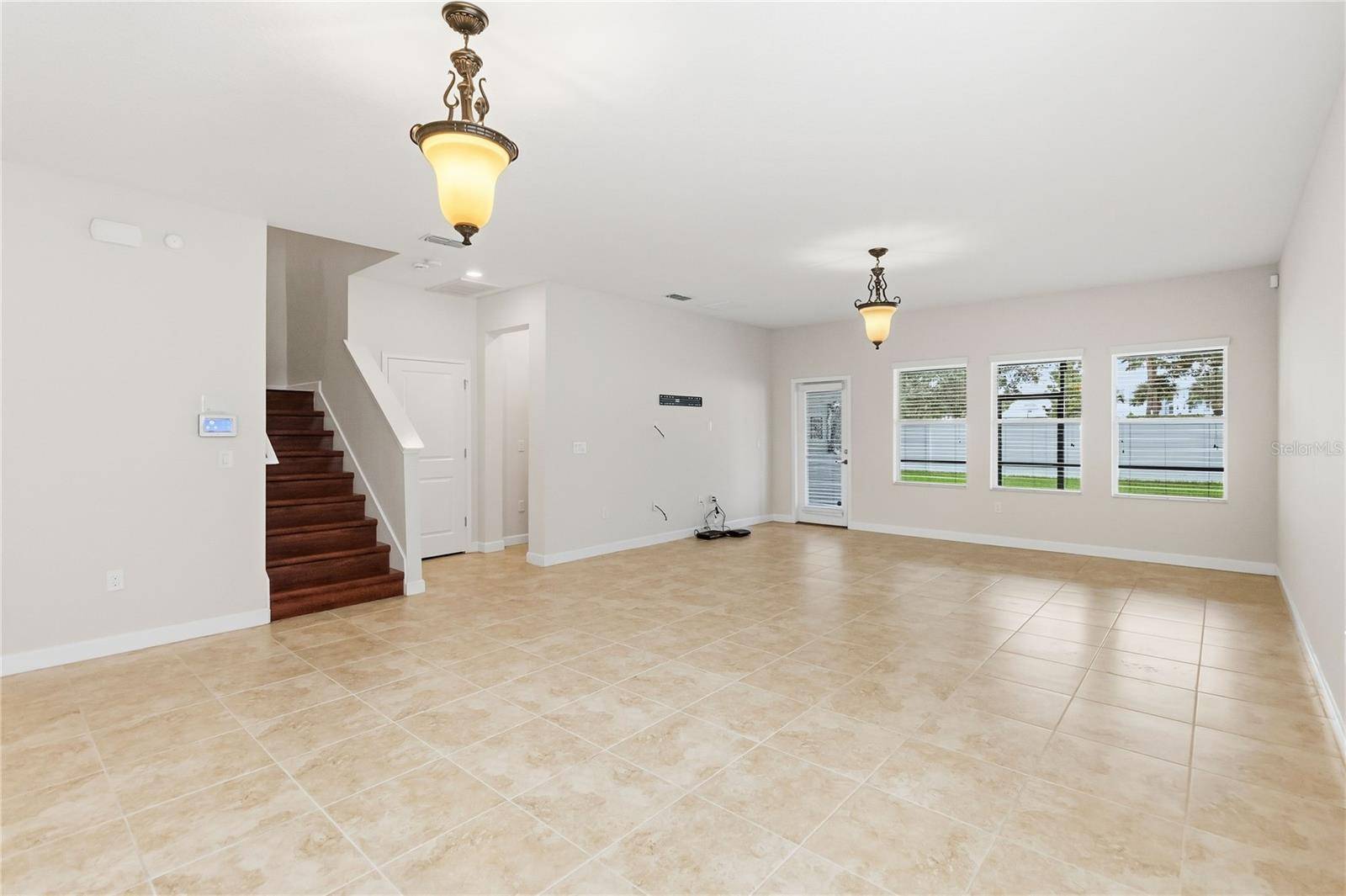 3074 WHITE HORSE CT, Kissimmee, FL 34746