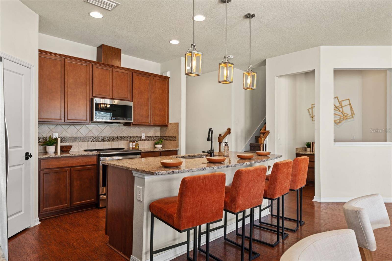 8296 OLIVE BROOK DR, Wesley Chapel, FL 33545