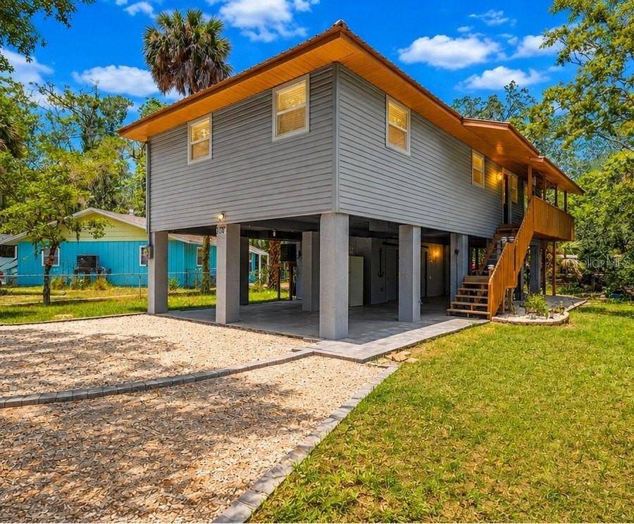 8180 ANCHOR POINT DR, Weeki Wachee, FL 34607
