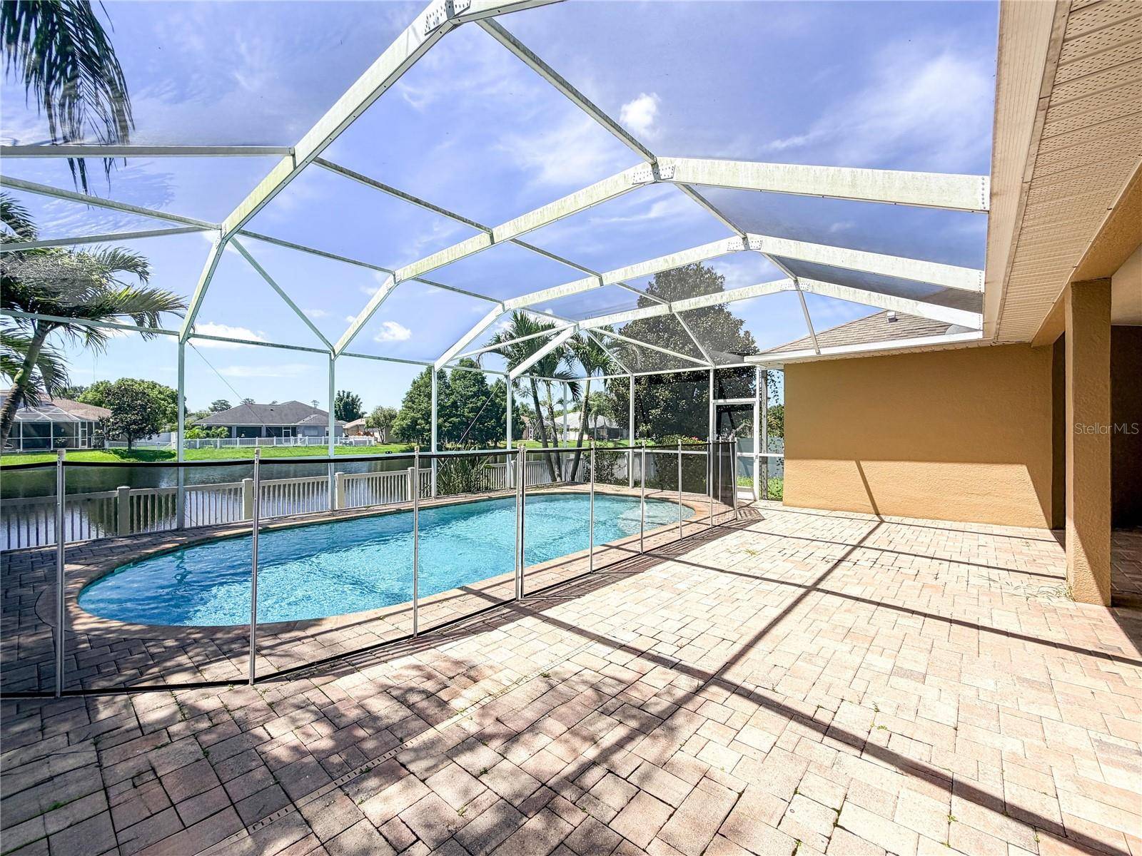 8604 FENHOLLOWAY CT, New Port Richey, FL 34655