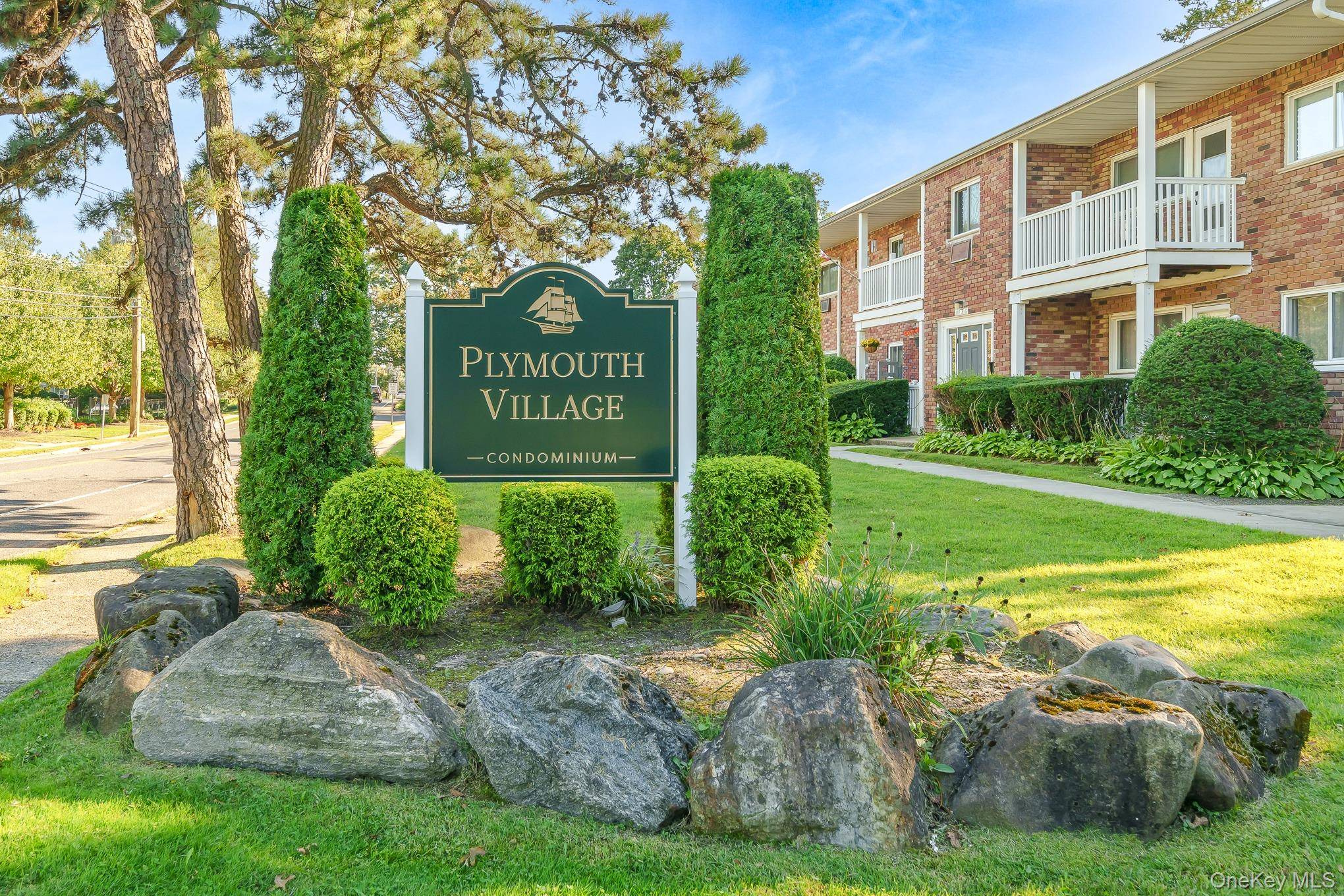 61 Adams #2A, Central Islip, NY 11722