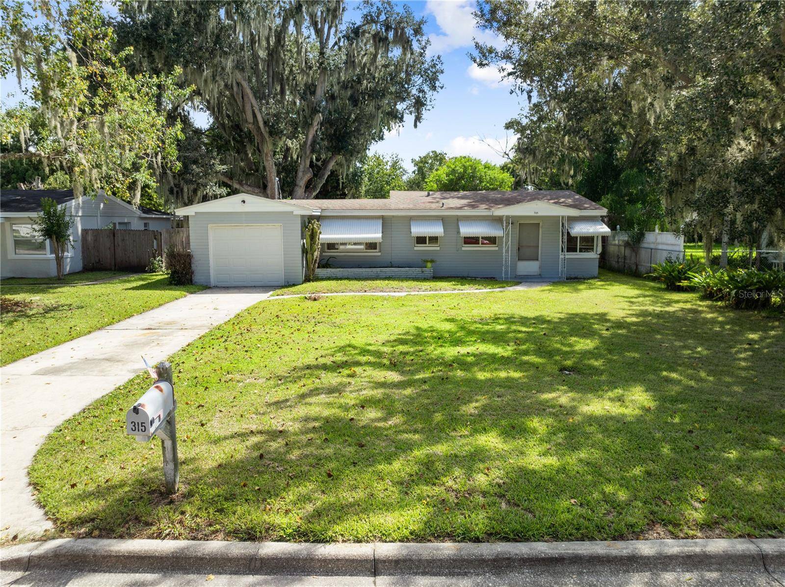 315 PENNSYLVANIA AVE, St Cloud, FL 34769