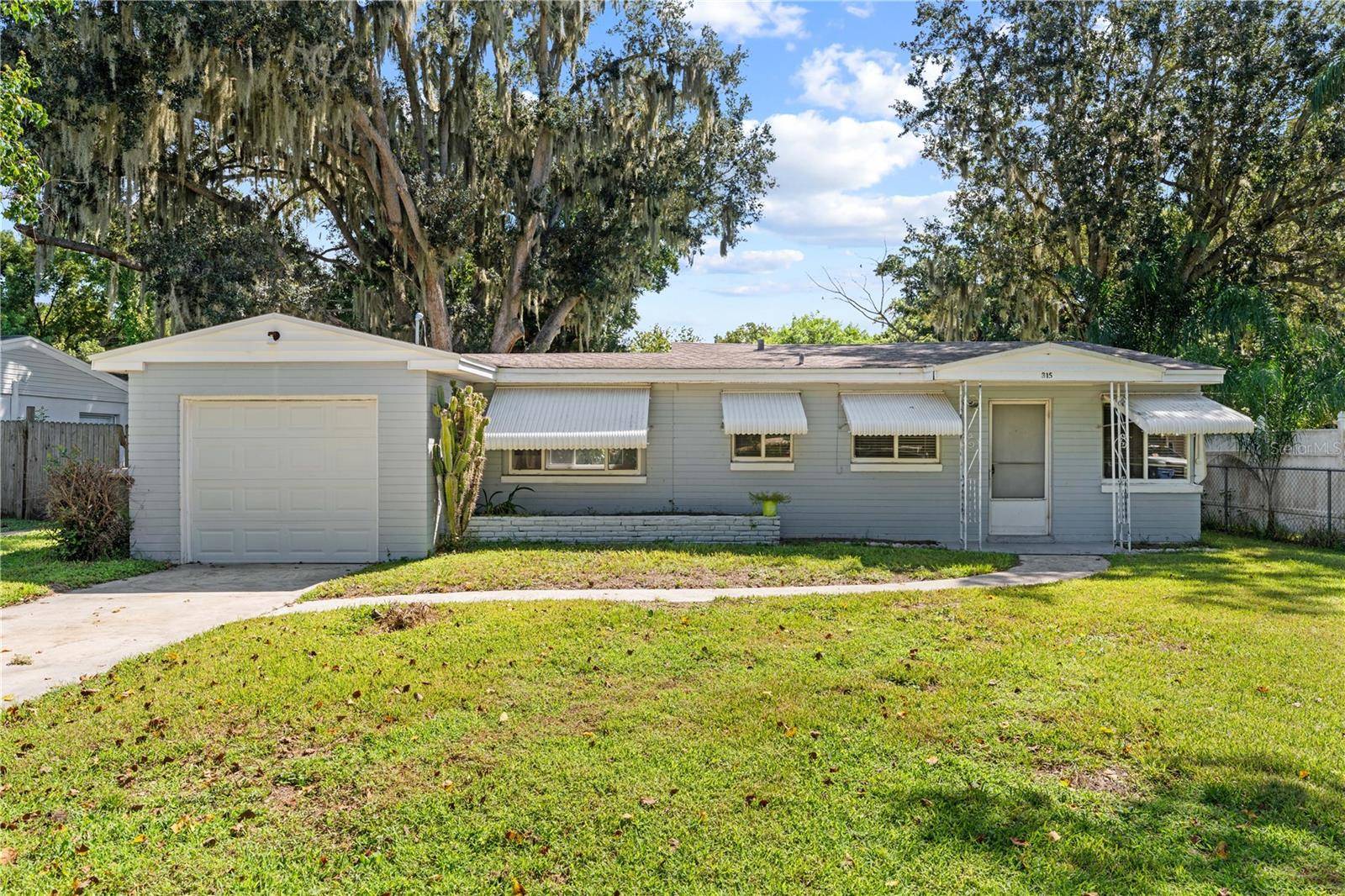 315 PENNSYLVANIA AVE, St Cloud, FL 34769