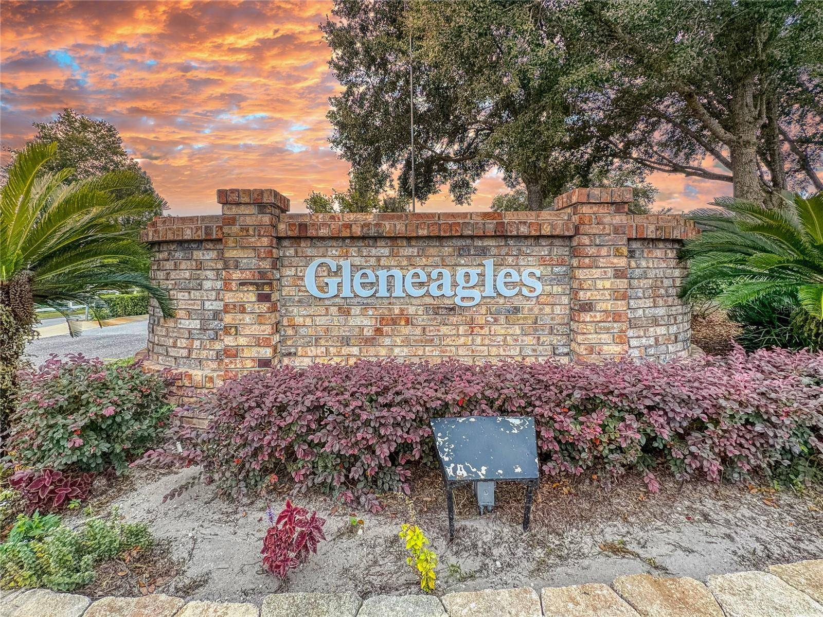 2490 S GLEN EAGLES DR, Deland, FL 32724