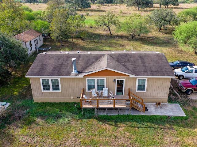256 High Ridge Meadows DR, Gonzales, TX 78629