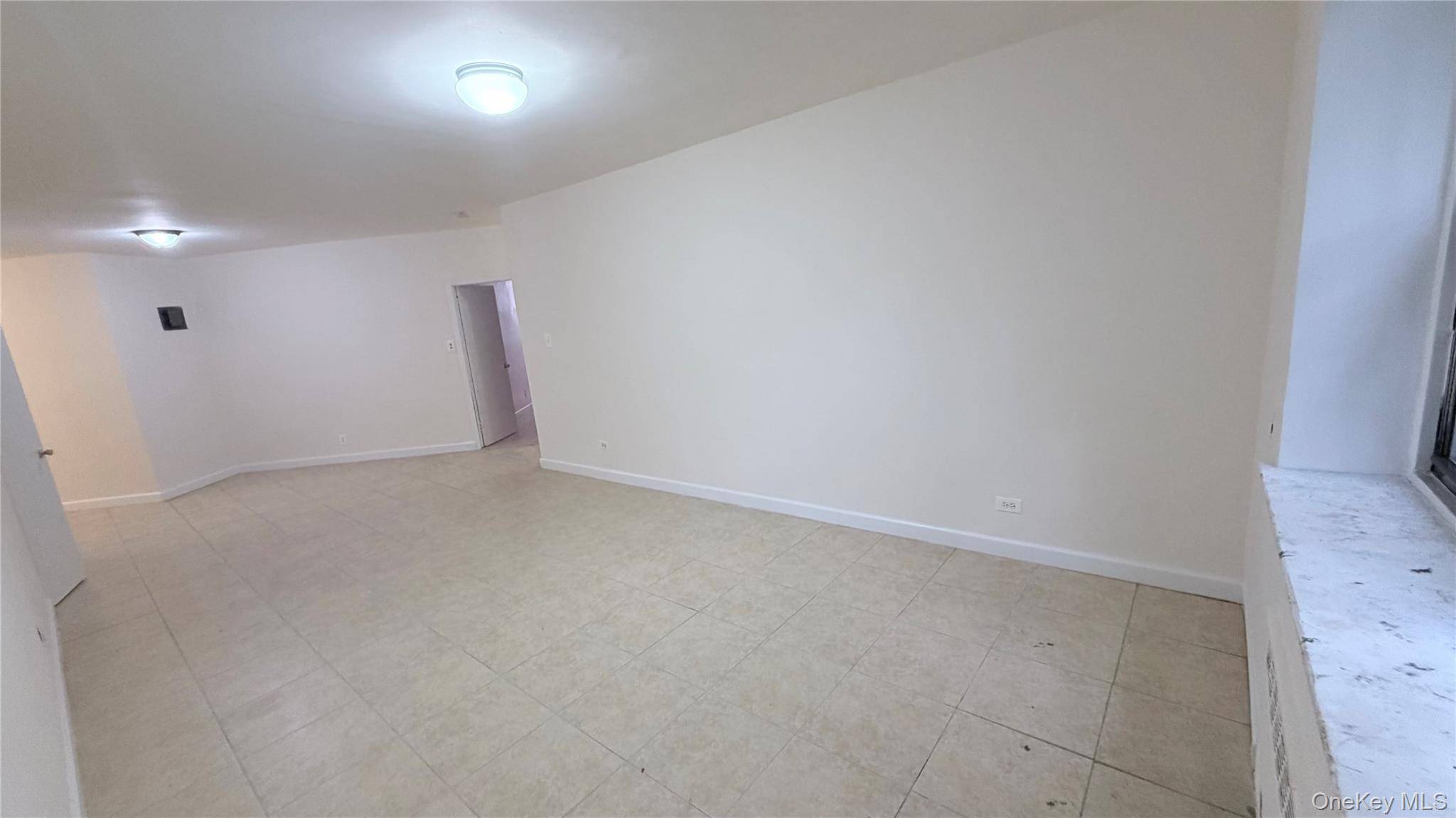 89-20 55th AVE #1P, Elmhurst, NY 11373