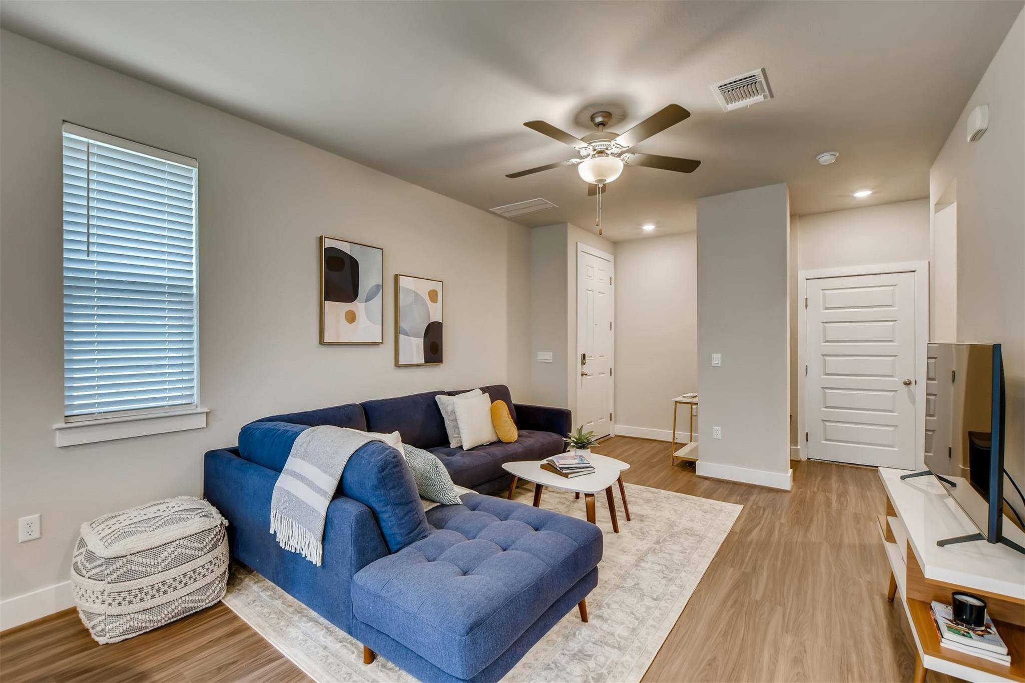 7404 Taylor Knoll CT #197, Austin, TX 78744