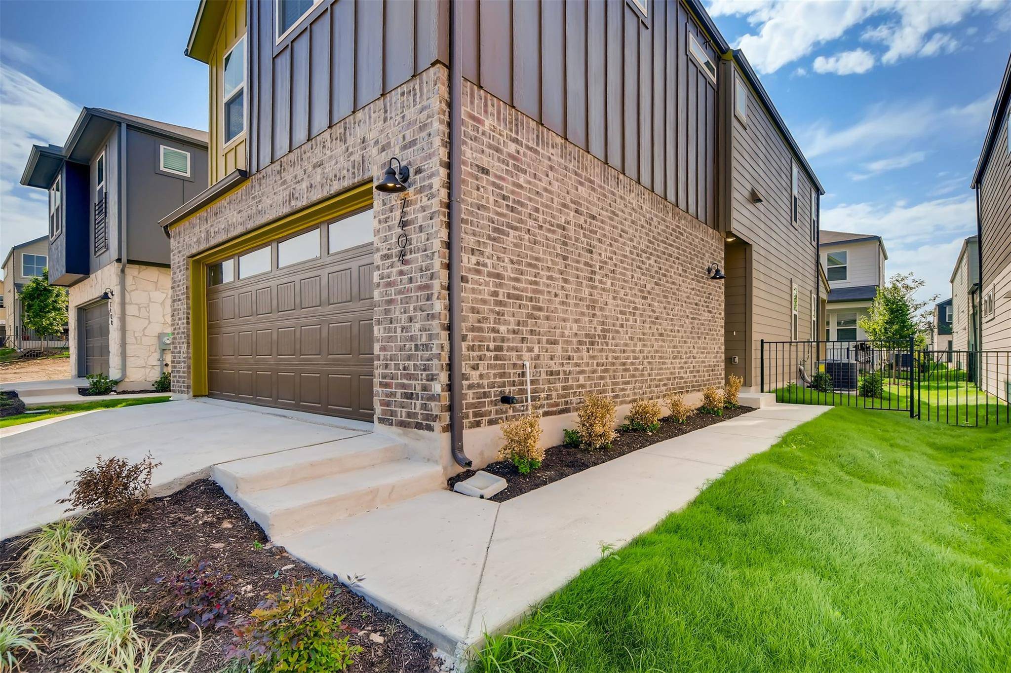 7404 Taylor Knoll CT #197, Austin, TX 78744