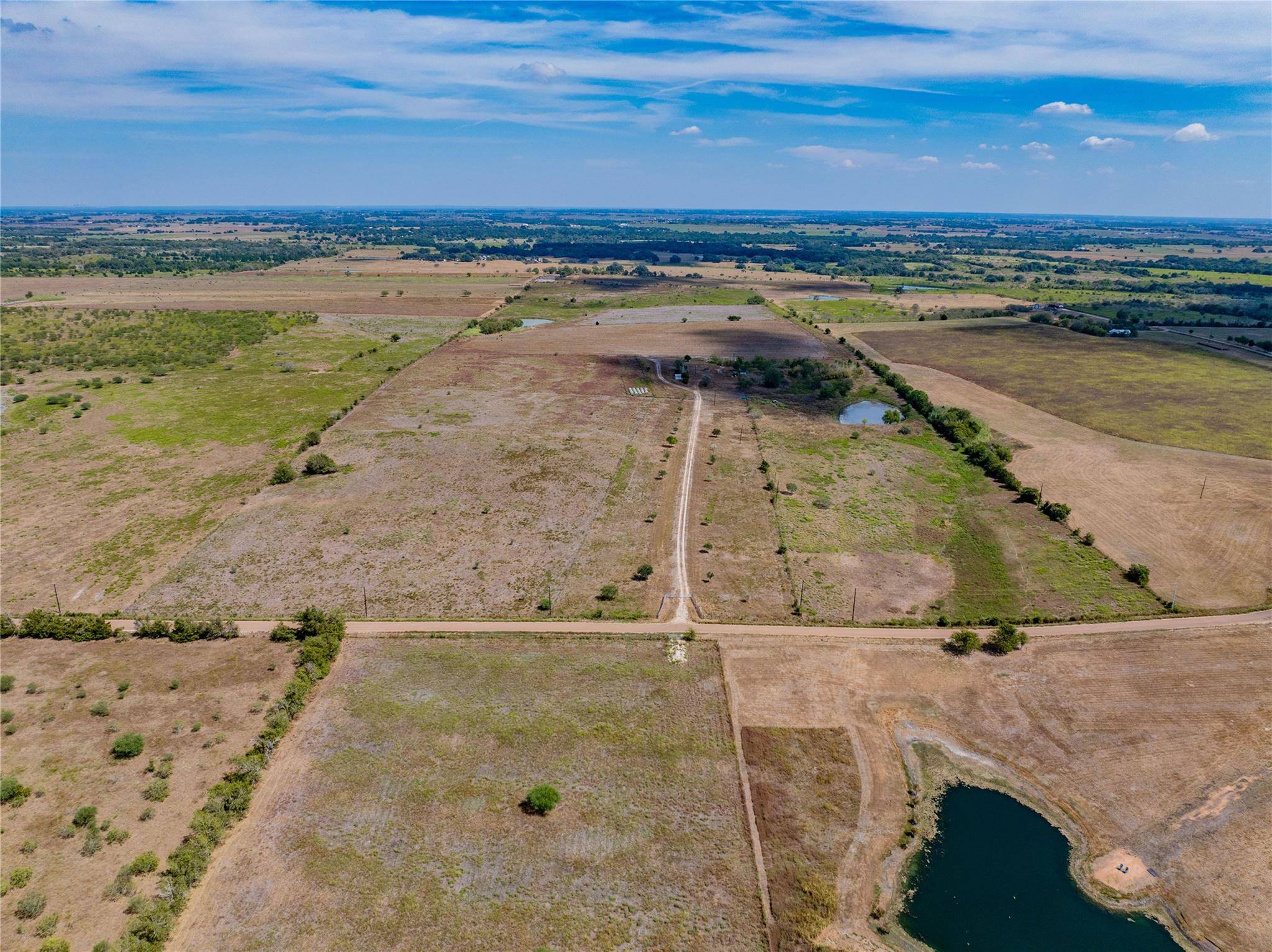 5915 Guettermann Ehler RD, Muldoon, TX 78949