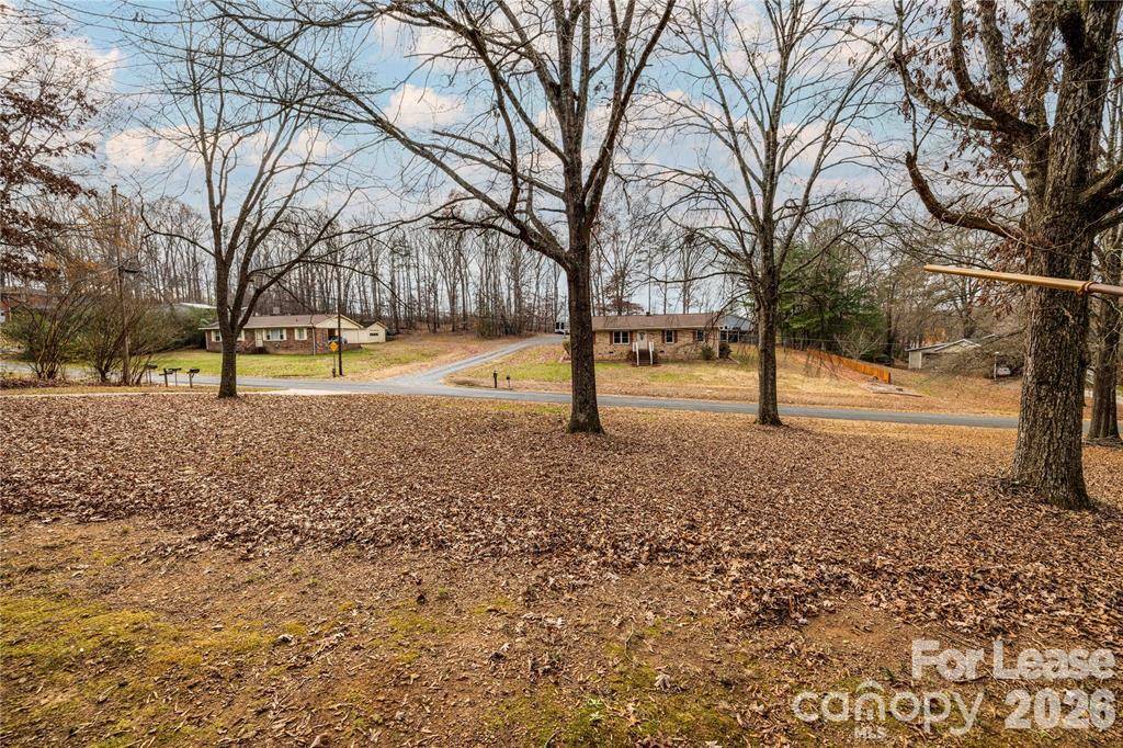 24752 Kates DR, Albemarle, NC 28001