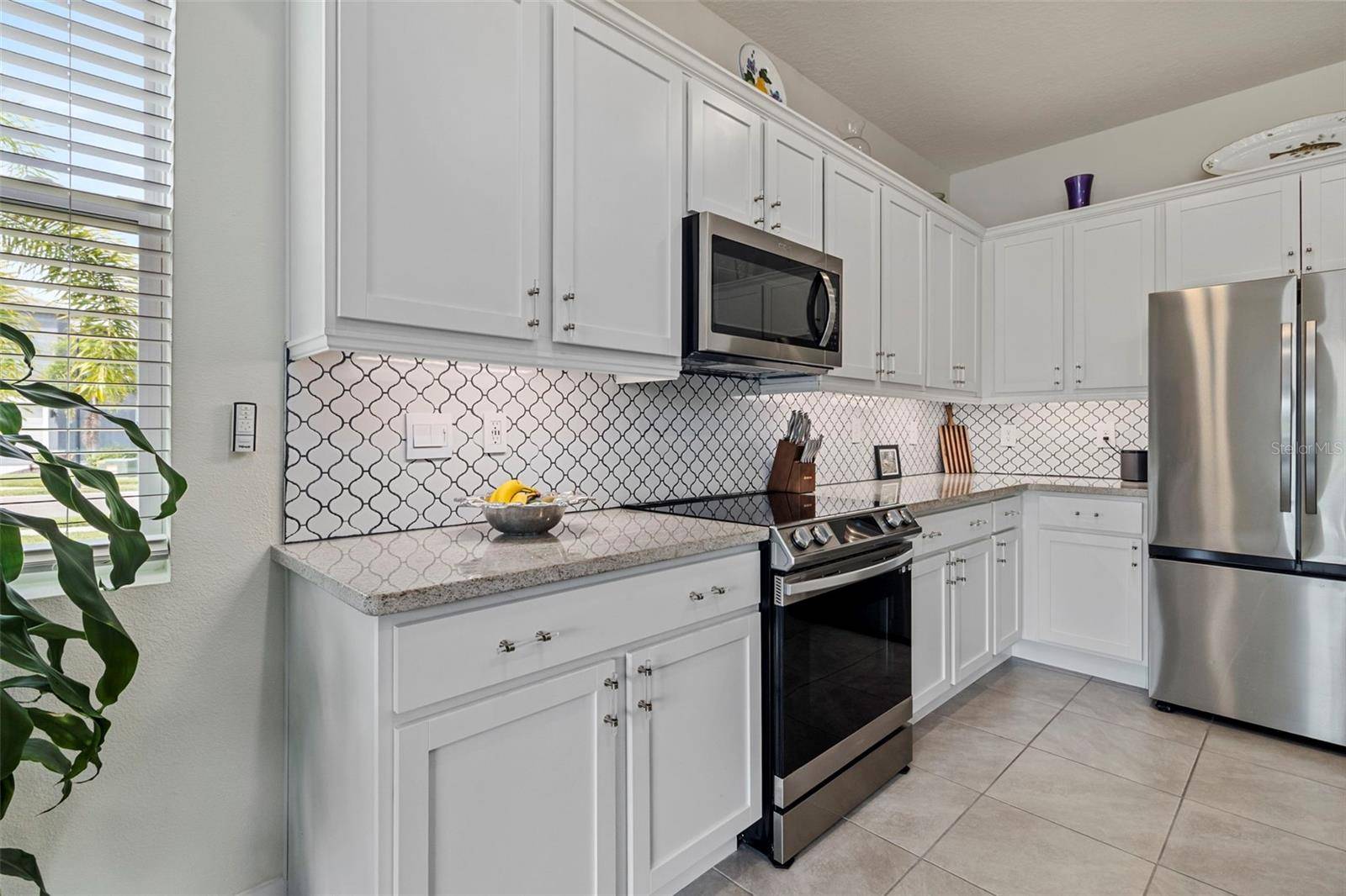 8915 MILESTONE DR, Sarasota, FL 34238