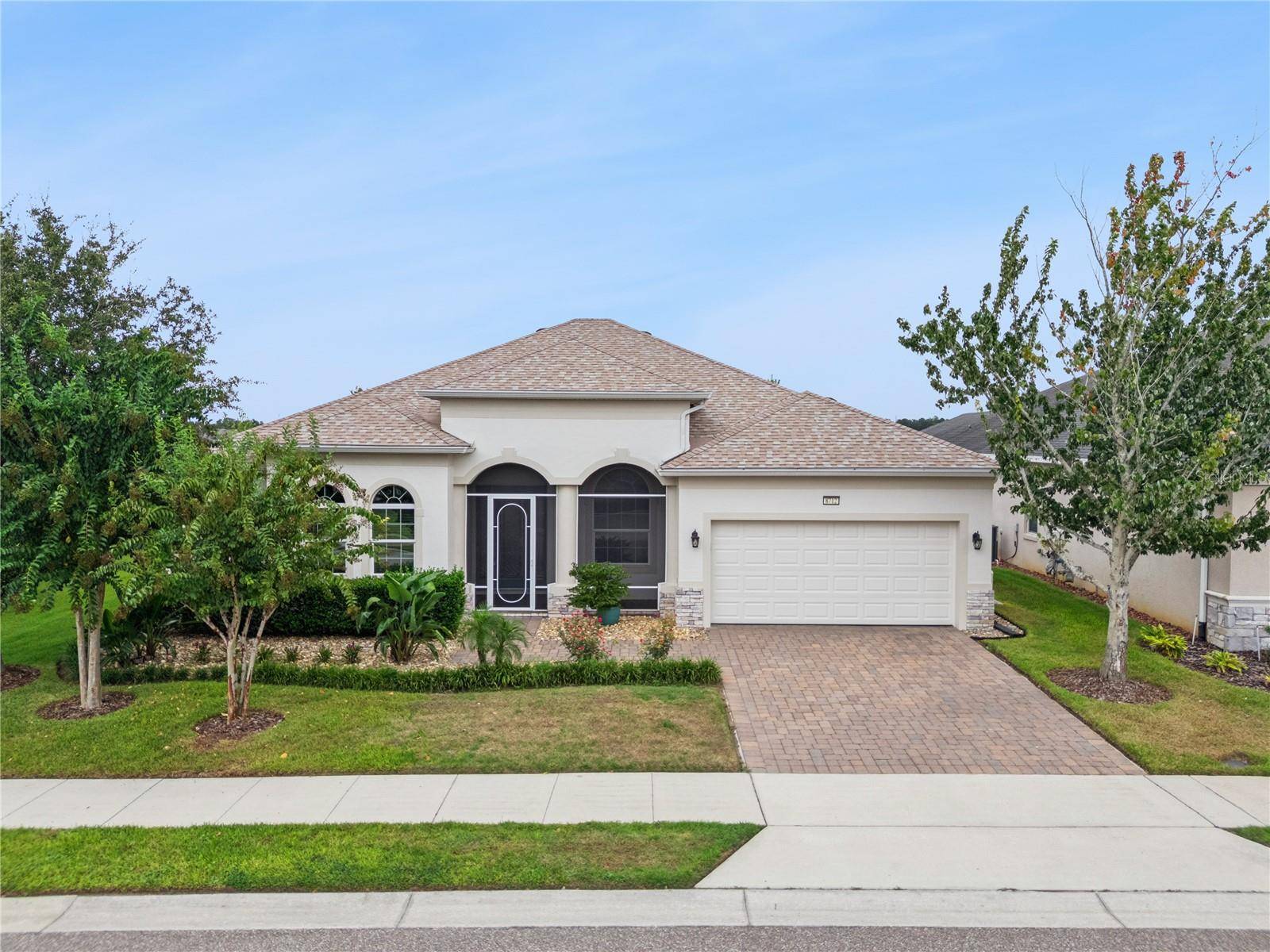 8712 BRIDGEPORT BAY CIR, Mount Dora, FL 32757