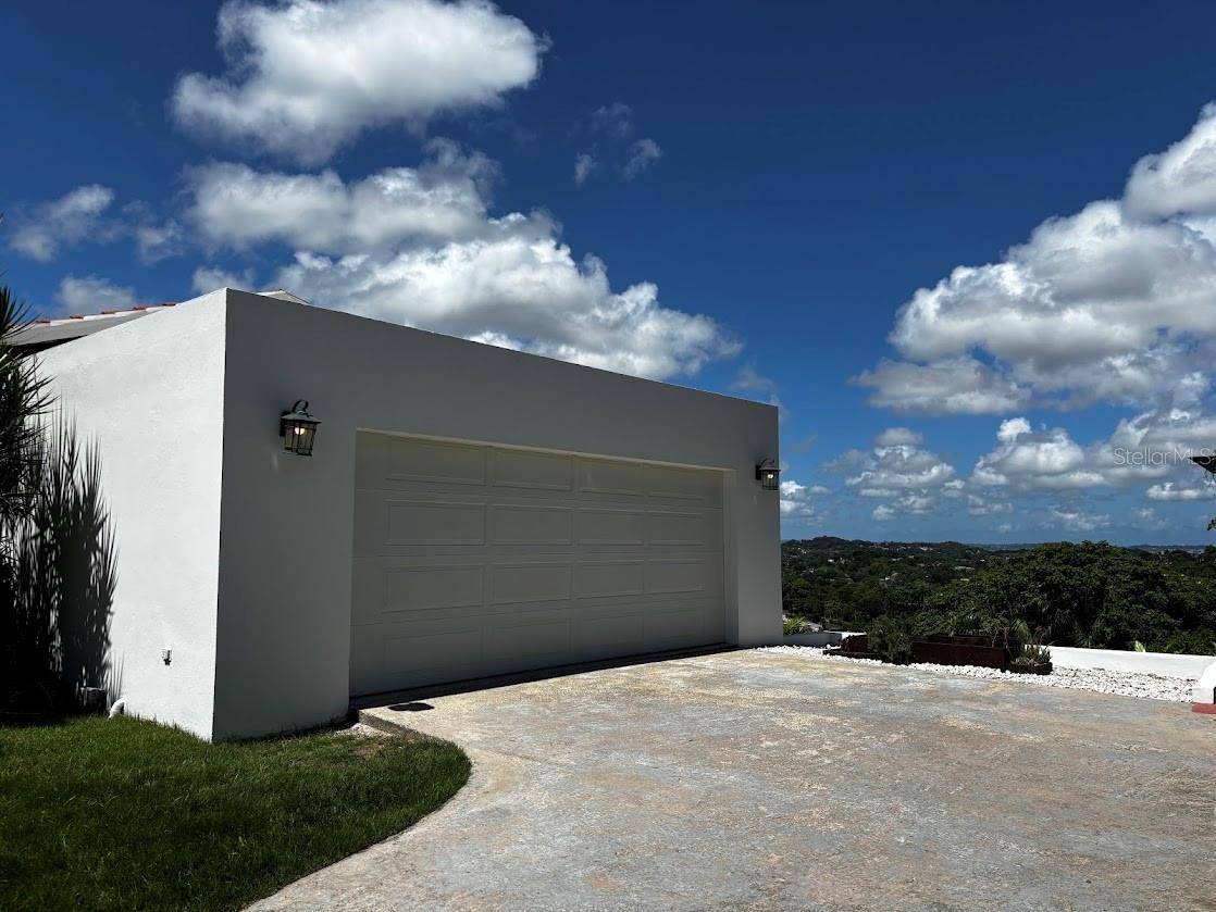 5 CAMINO PEDRO RAMOS ST BEVERLY HILLS DEV, Guaynabo, PR 00969