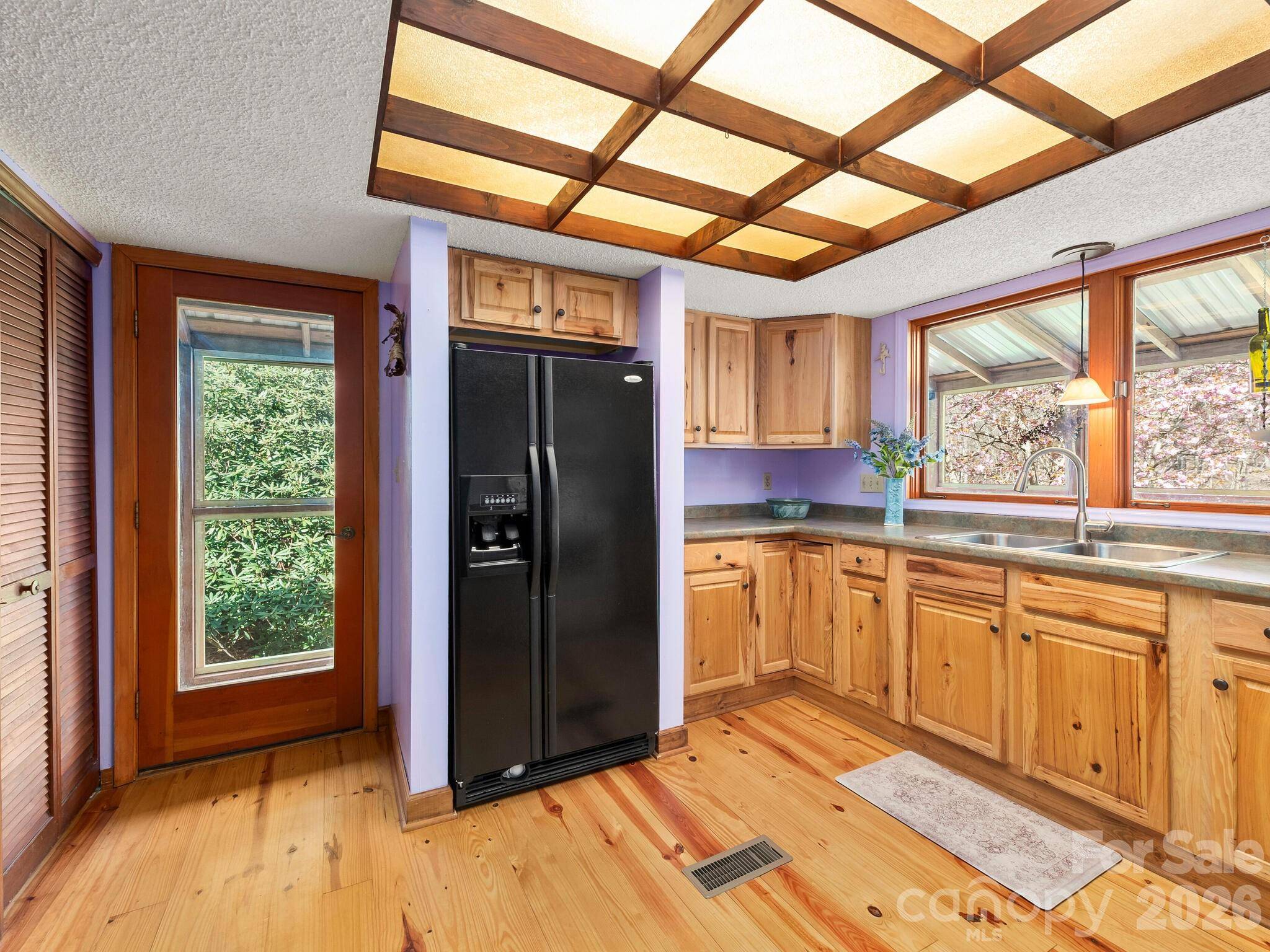 70 Fox RUN, Hot Springs, NC 28743