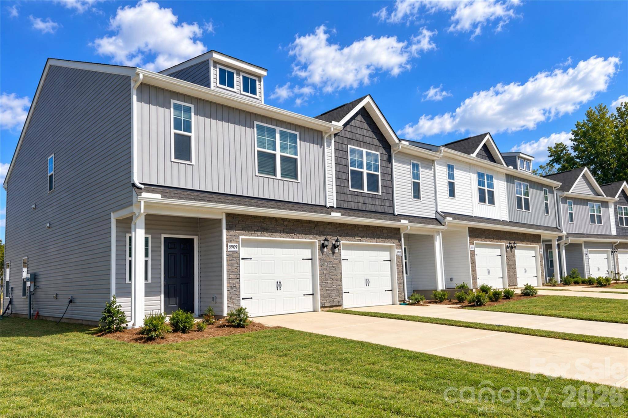 5917 Wallace AVE, Charlotte, NC 28227