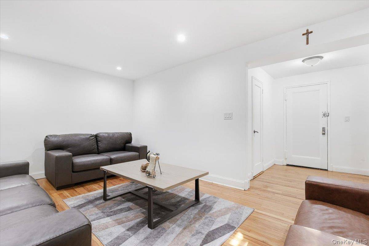 30 Ehrbar #F121, Mount Vernon, NY 10552