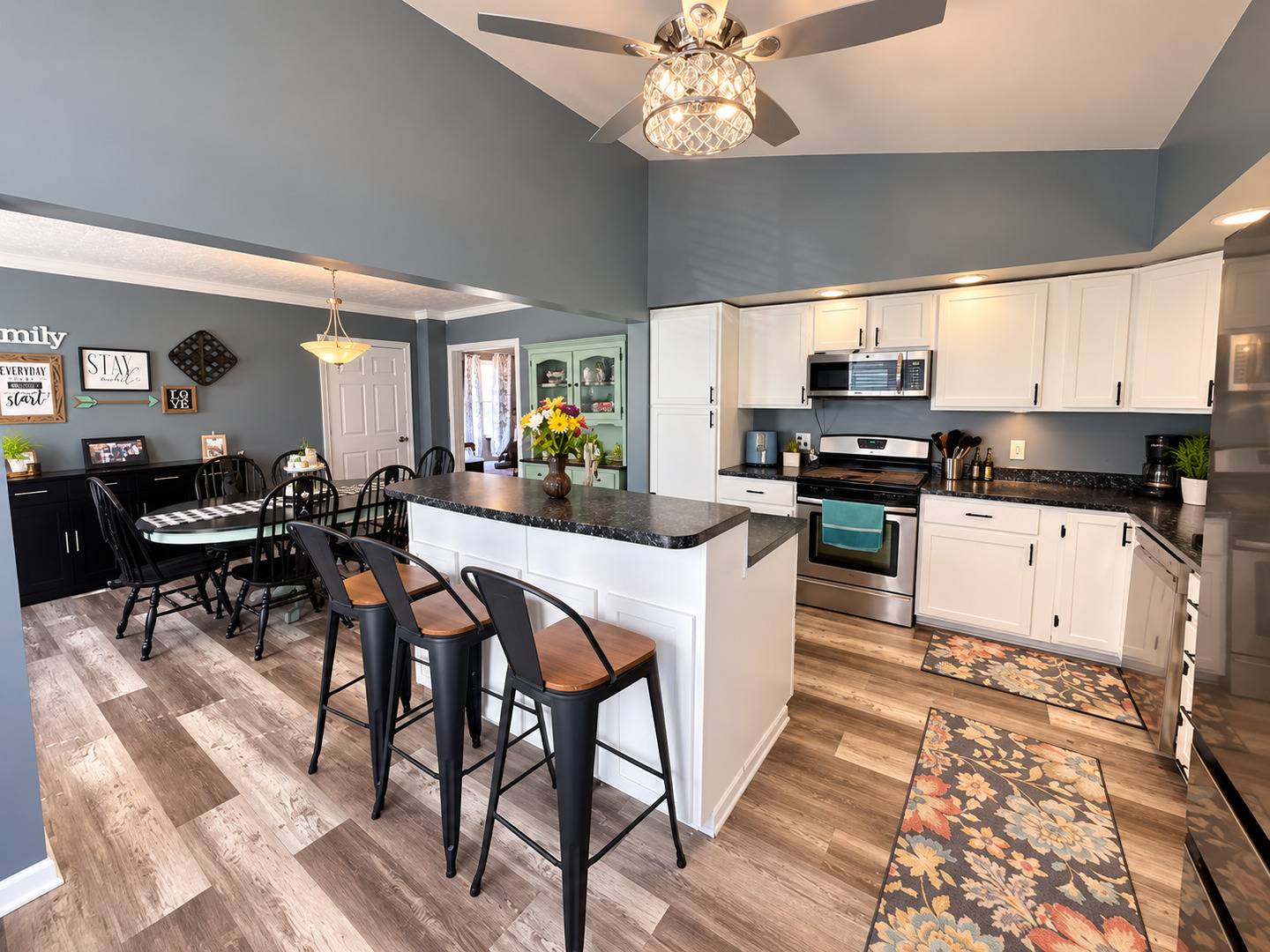 304 S Church ST, Sheffield, IL 61361