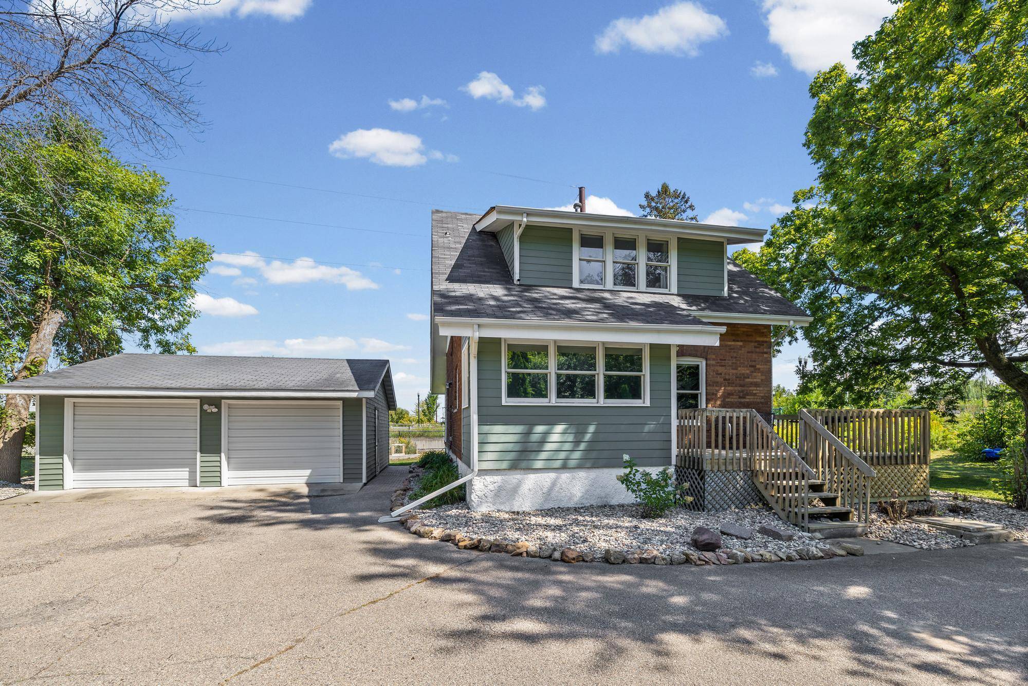 3310 Chaska BLVD, Chaska, MN 55318