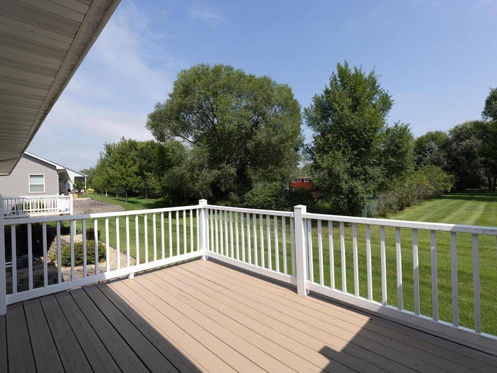 11532 Alpine DR, Monticello, MN 55362