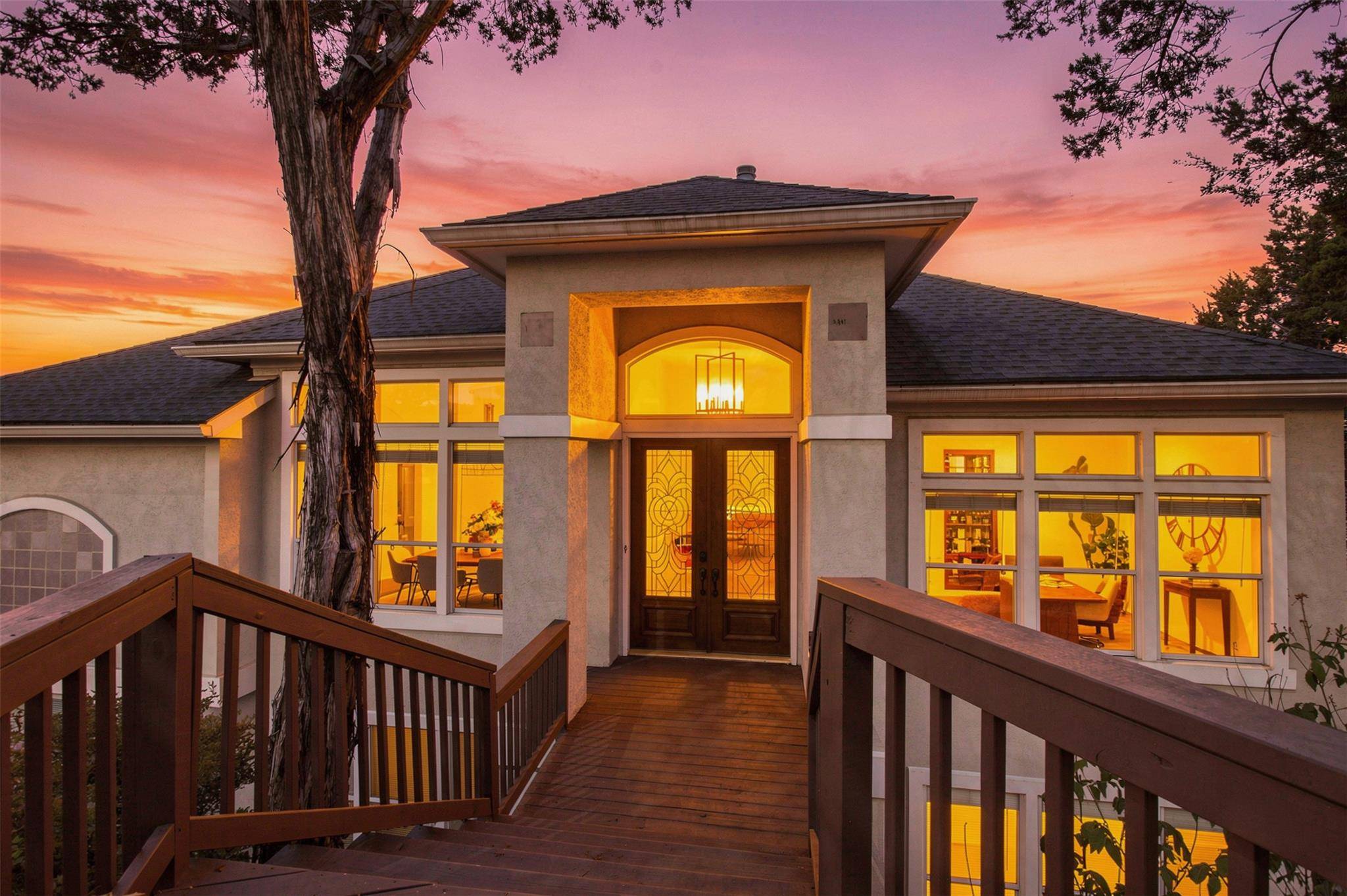 7008 Deepwood DR, Lago Vista, TX 78645