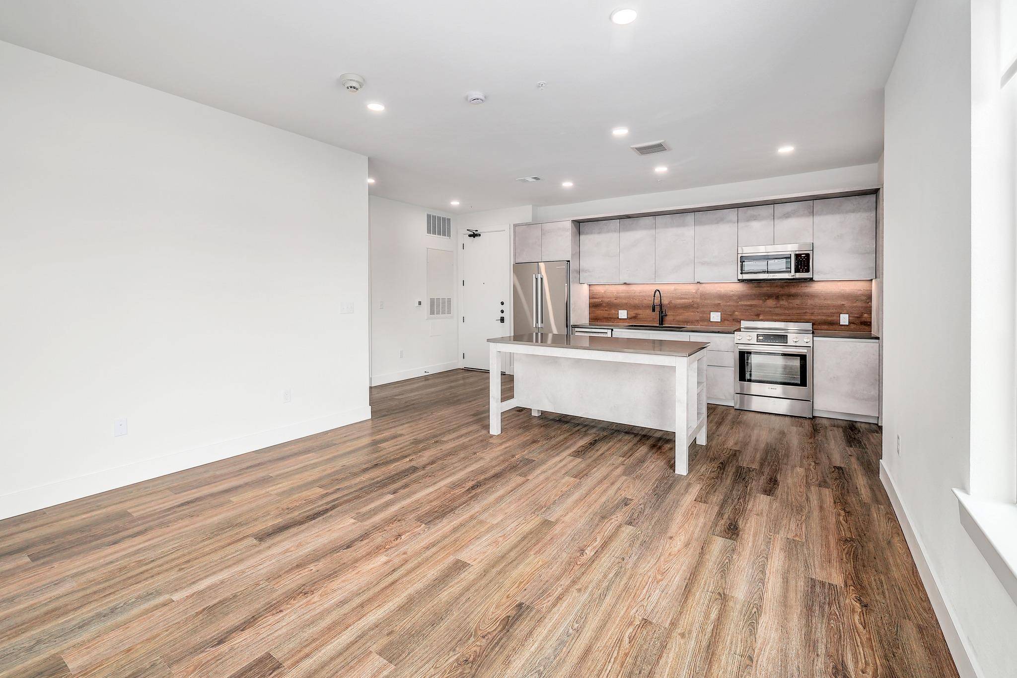 4315 S Congress Ave #301, Austin, TX 78745