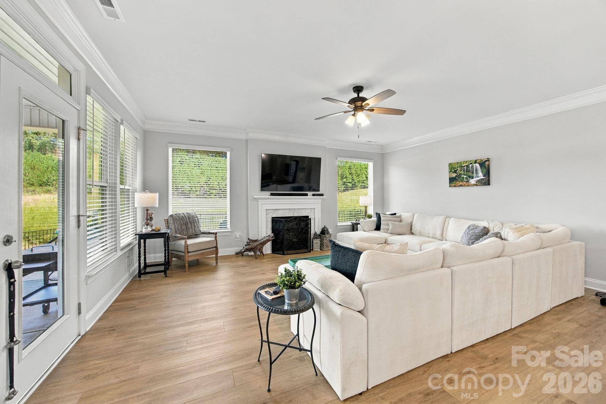8744 Acadia Pkwy, Sherrills Ford, NC 28673