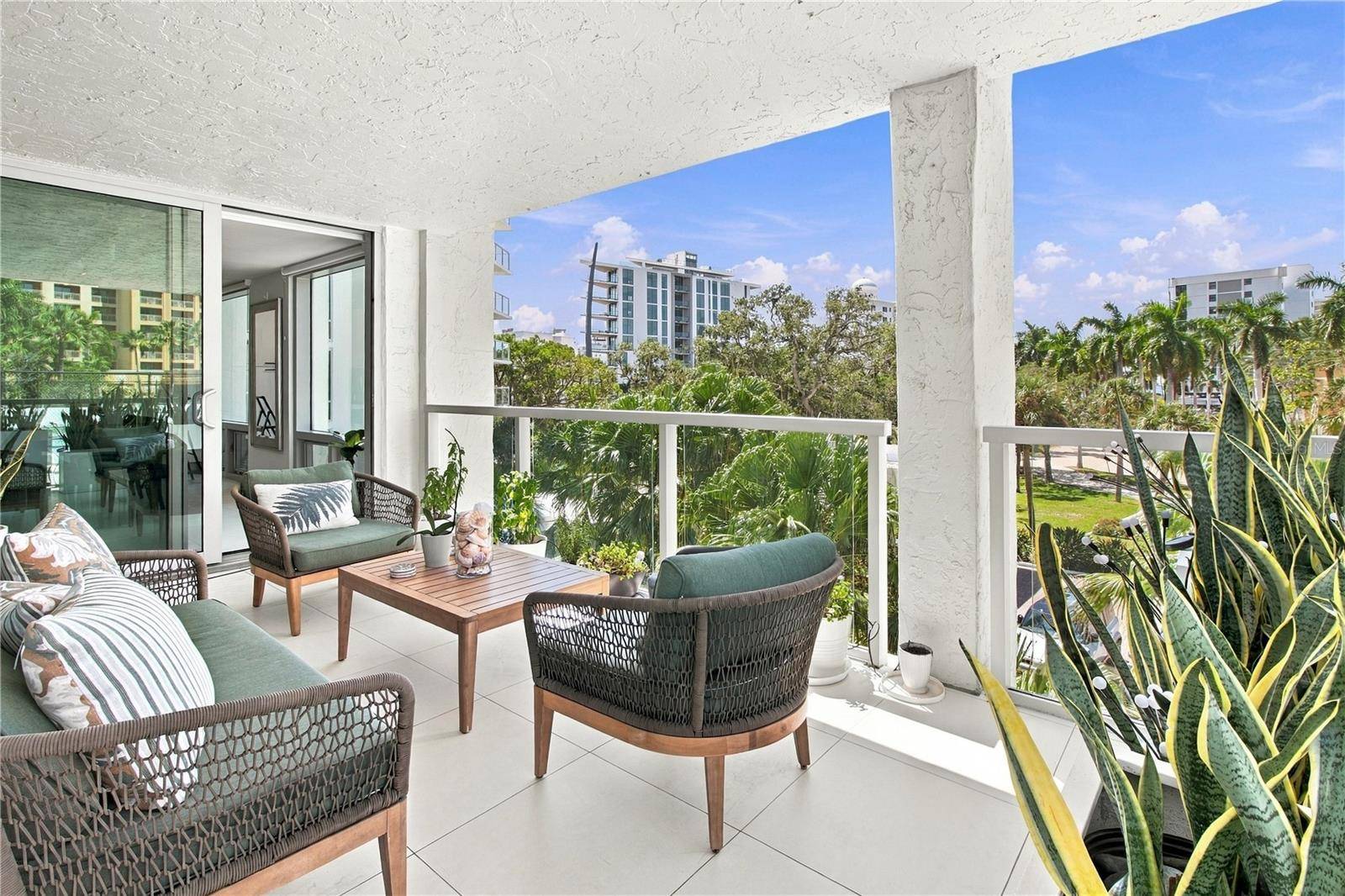 1111 N GULFSTREAM AVE #3D, Sarasota, FL 34236