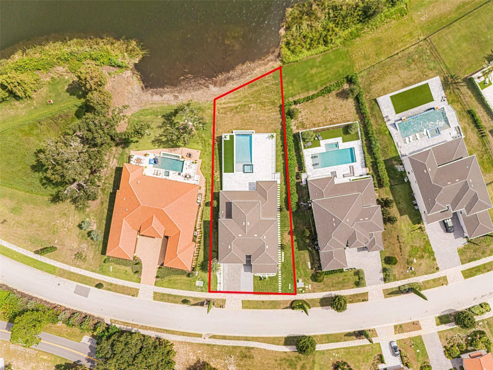 16842 BOLSENA DR, Montverde, FL 34756