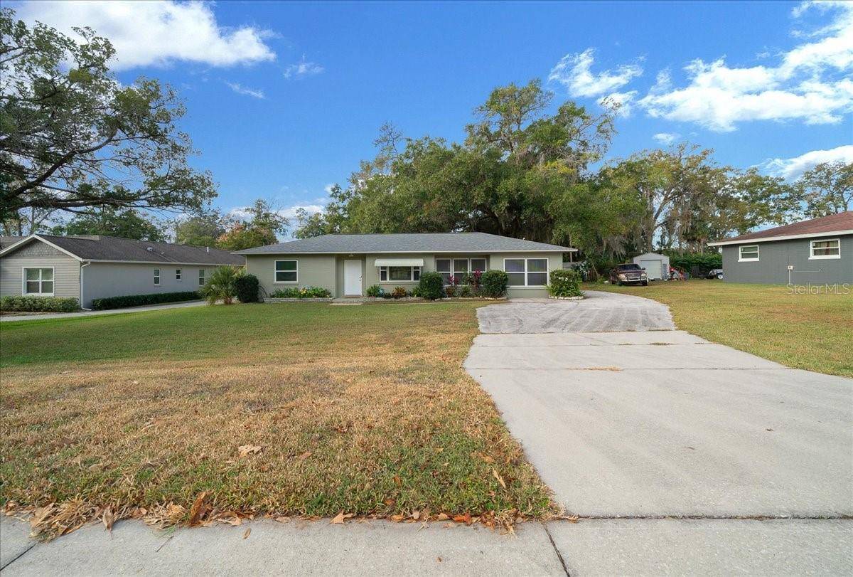 2810 SE LAKE WEIR AVE, Ocala, FL 34471