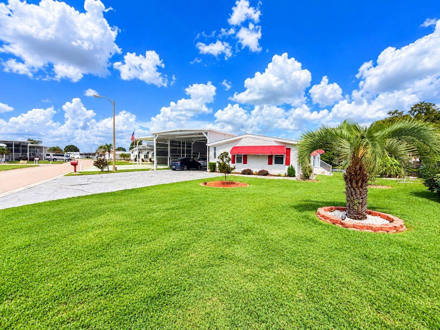 5214 ISLAND VIEW CIR N, Polk City, FL 33868