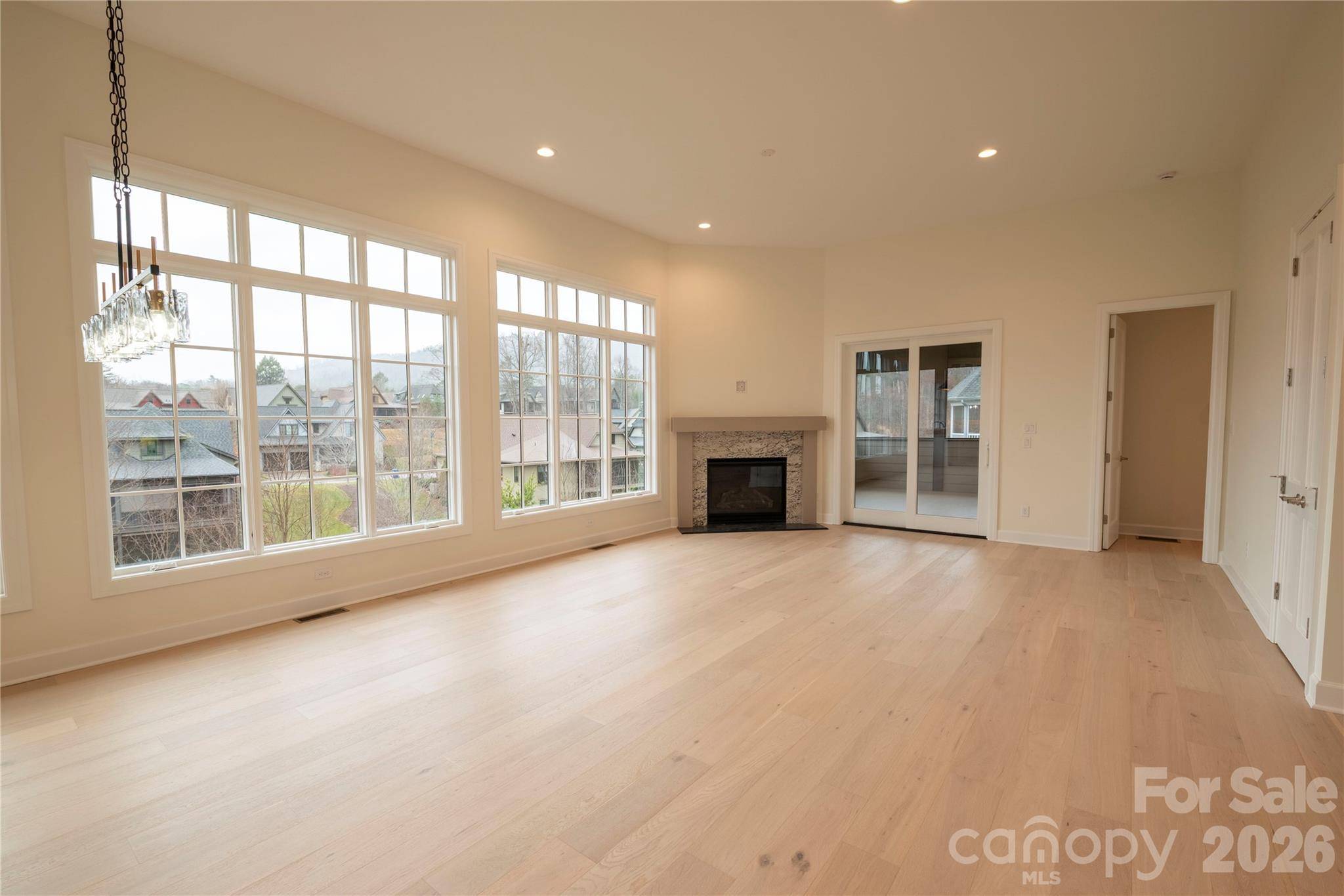 15 Evian CT, Asheville, NC 28804