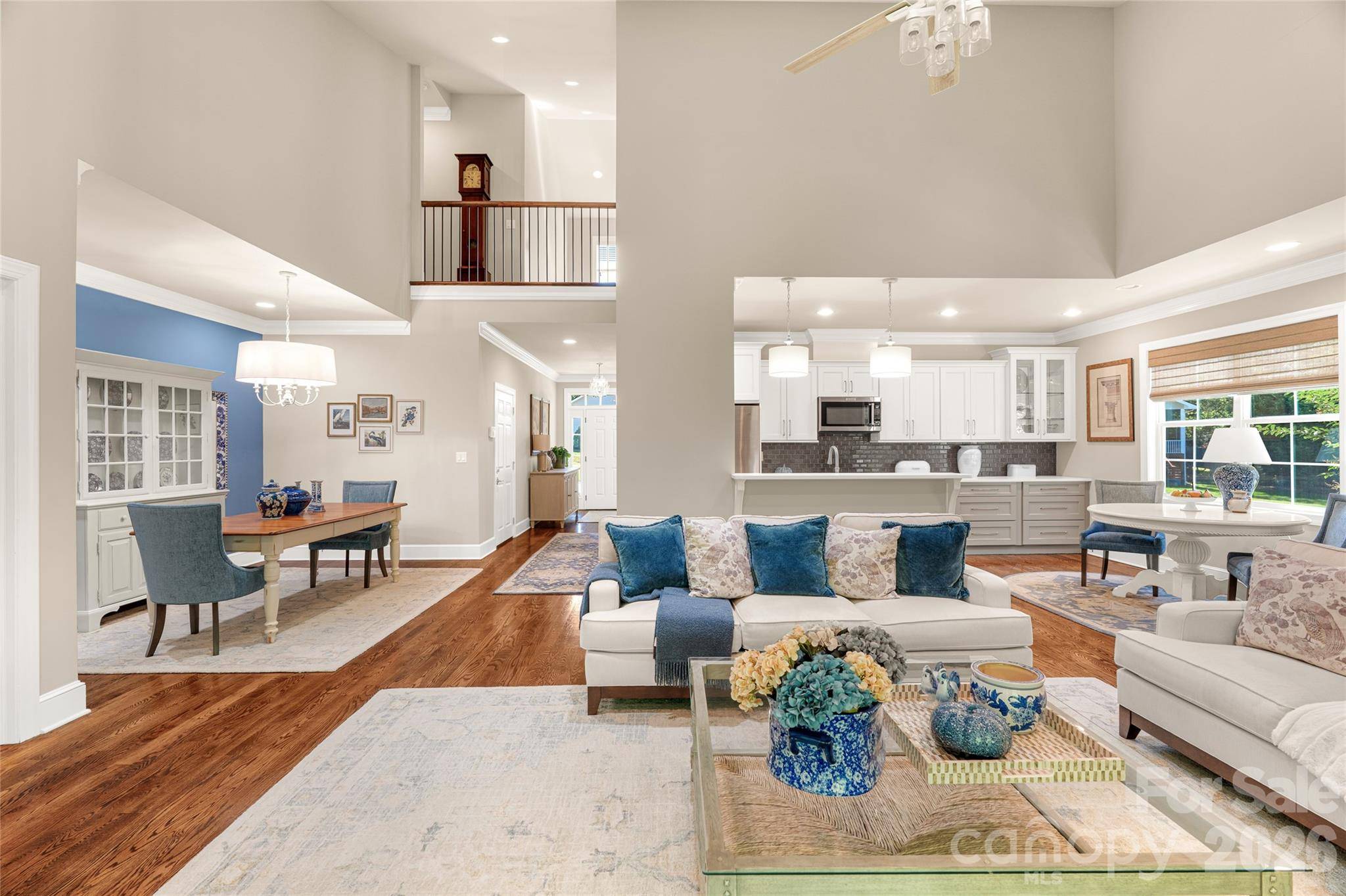 211 Towne Place DR, Hendersonville, NC 28792