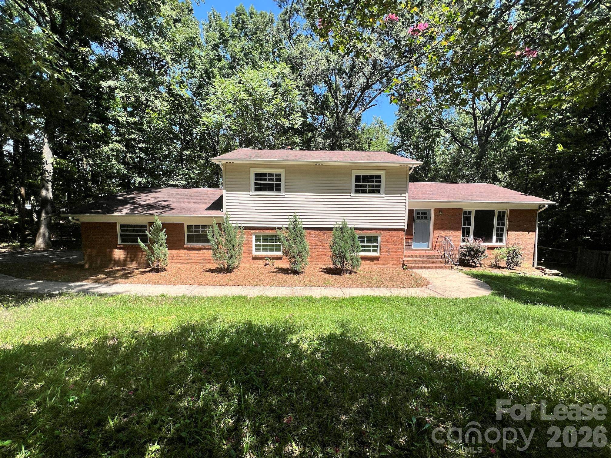 2200 Fair Forest DR, Matthews, NC 28105