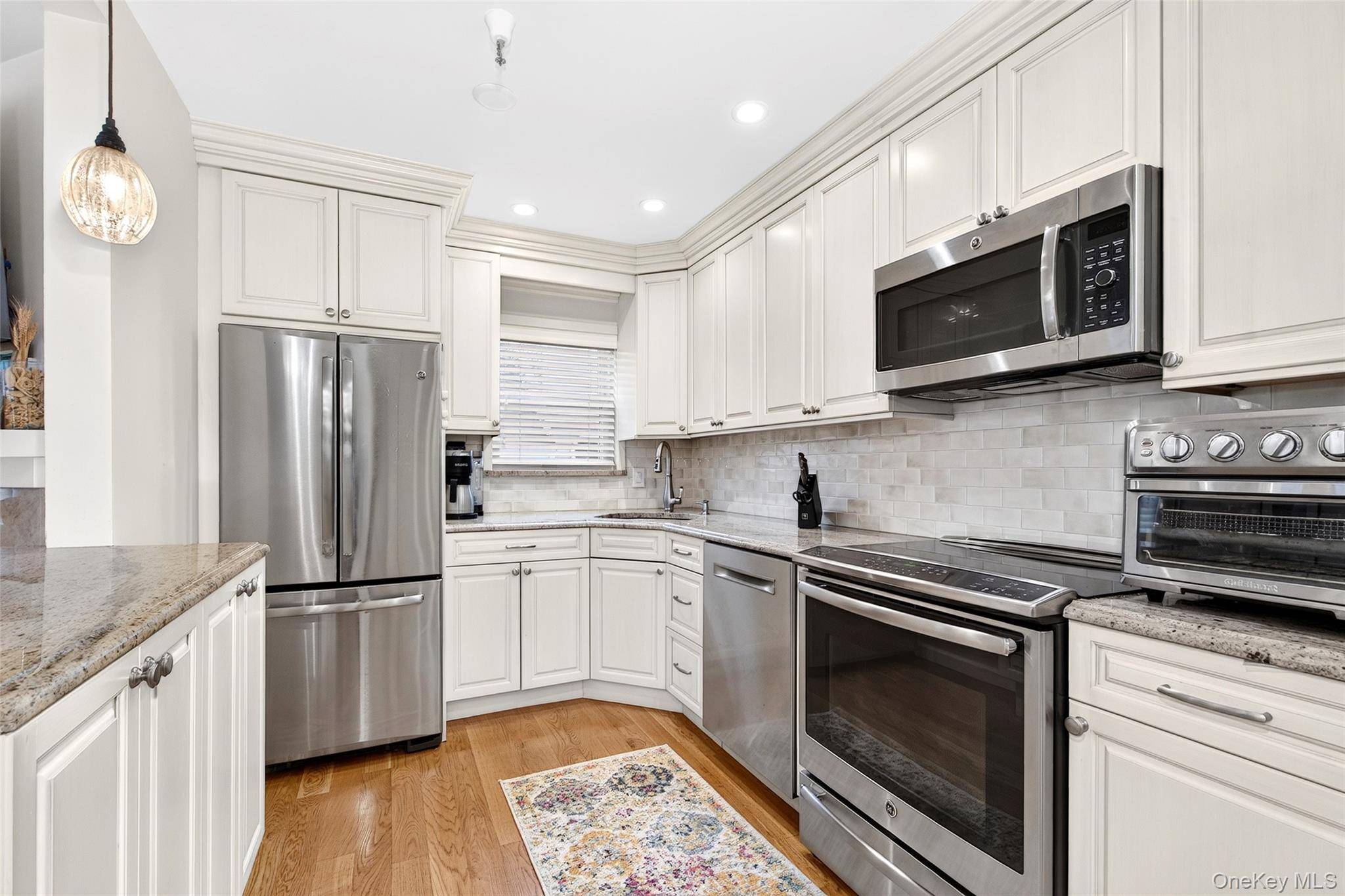36 Greenridge AVE #202, White Plains, NY 10605