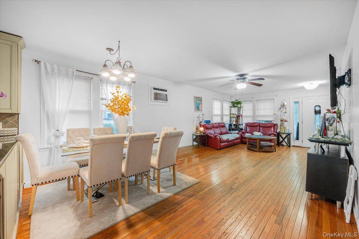 25 3rd AVE, Central Islip, NY 11722