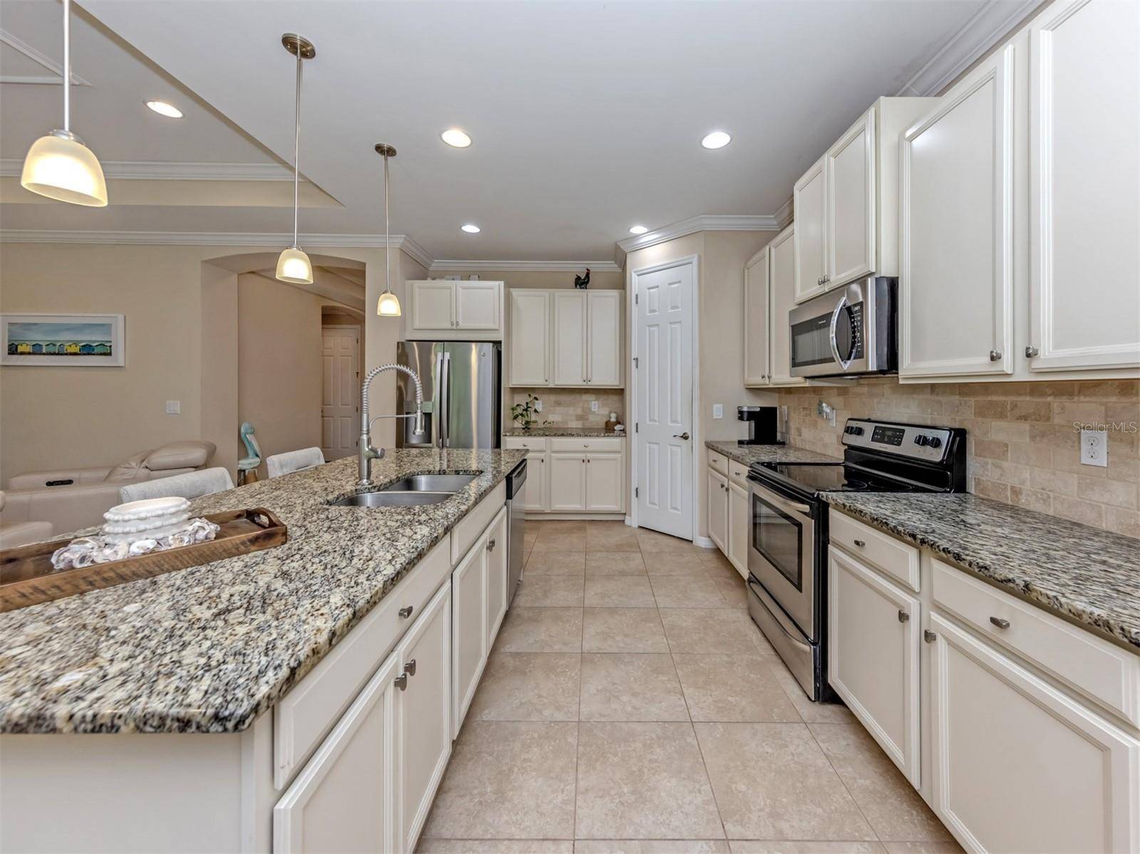 11666 PARROTFISH ST, Venice, FL 34292