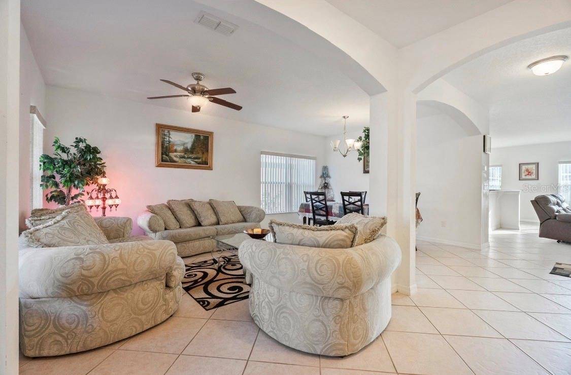 10781 CABBAGE TREE LOOP, Orlando, FL 32825