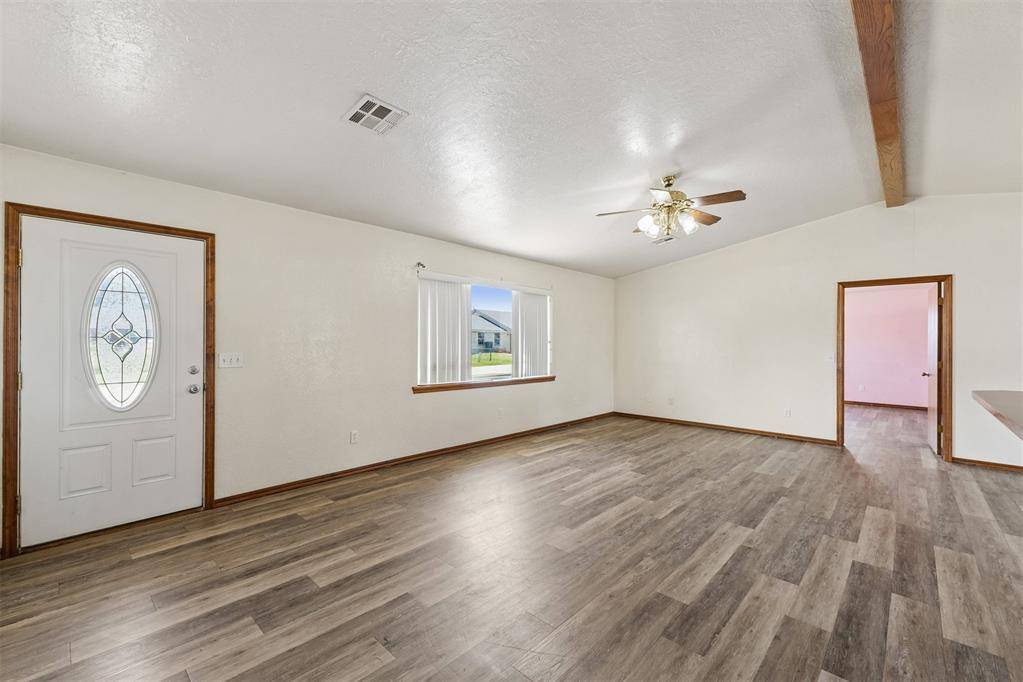 107 Cottonwood RD, Davis, OK 73030