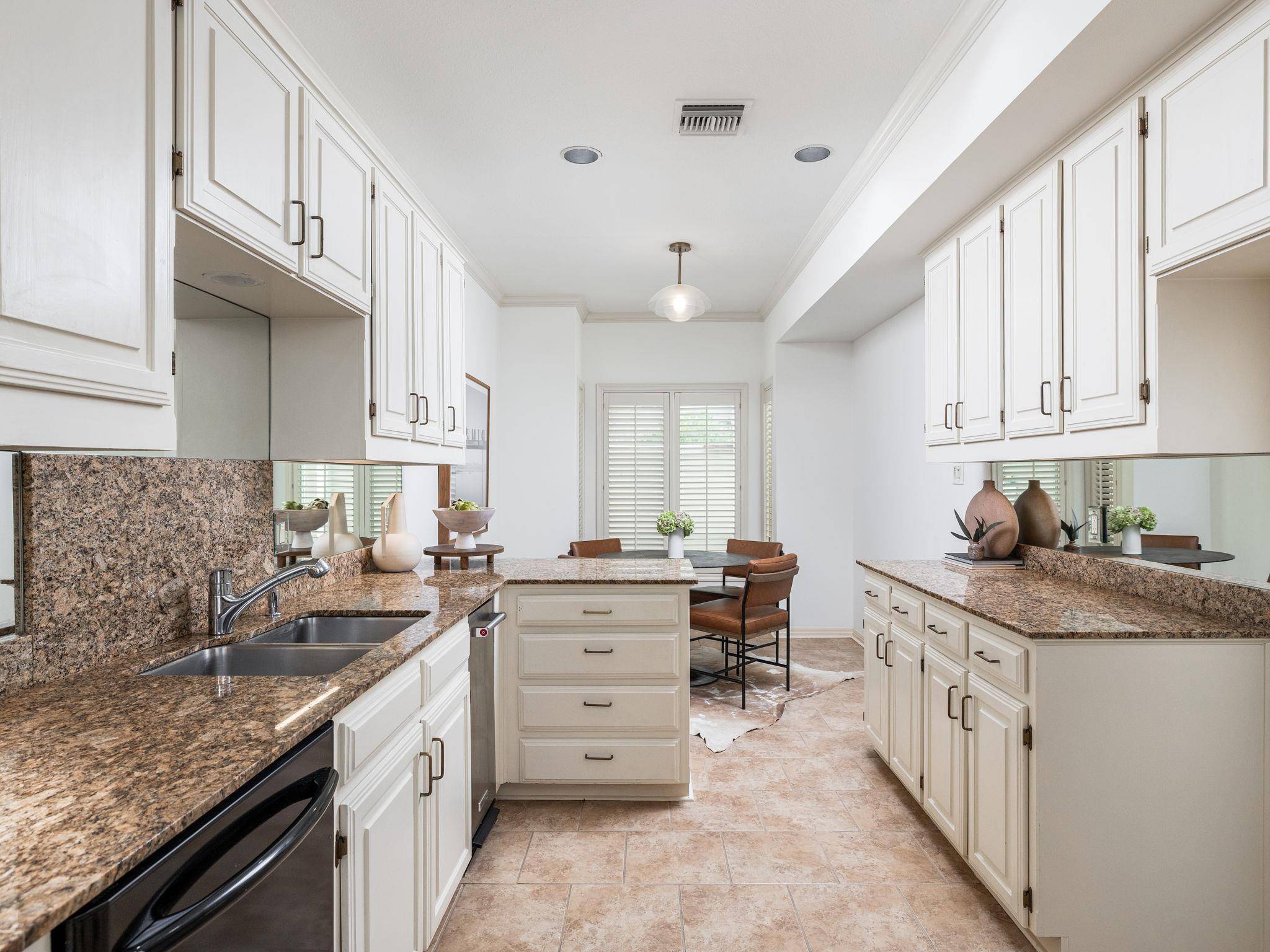 3111 Windsor RD #E, Austin, TX 78703