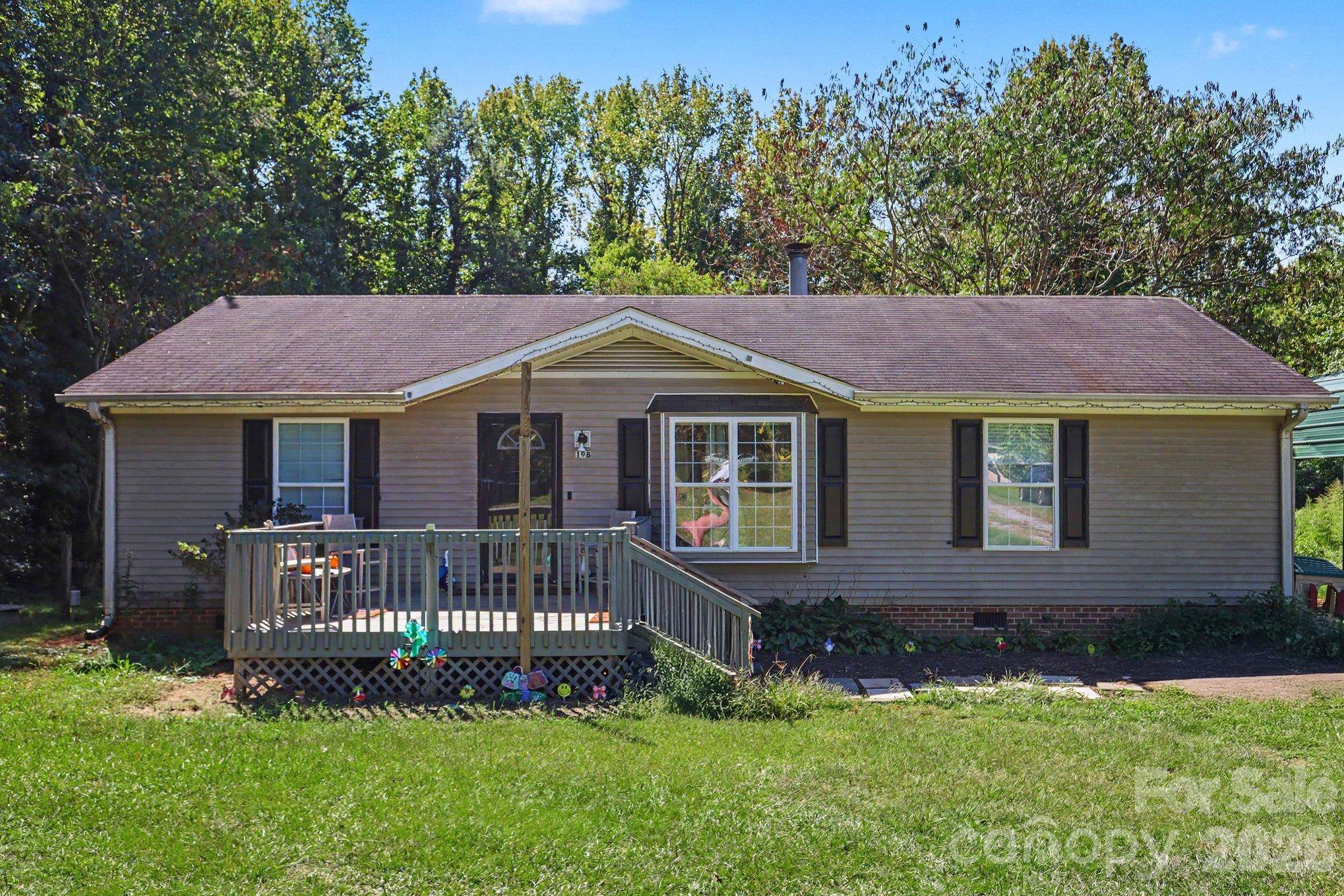 198 Smith Clemmer RD, Mount Holly, NC 28120