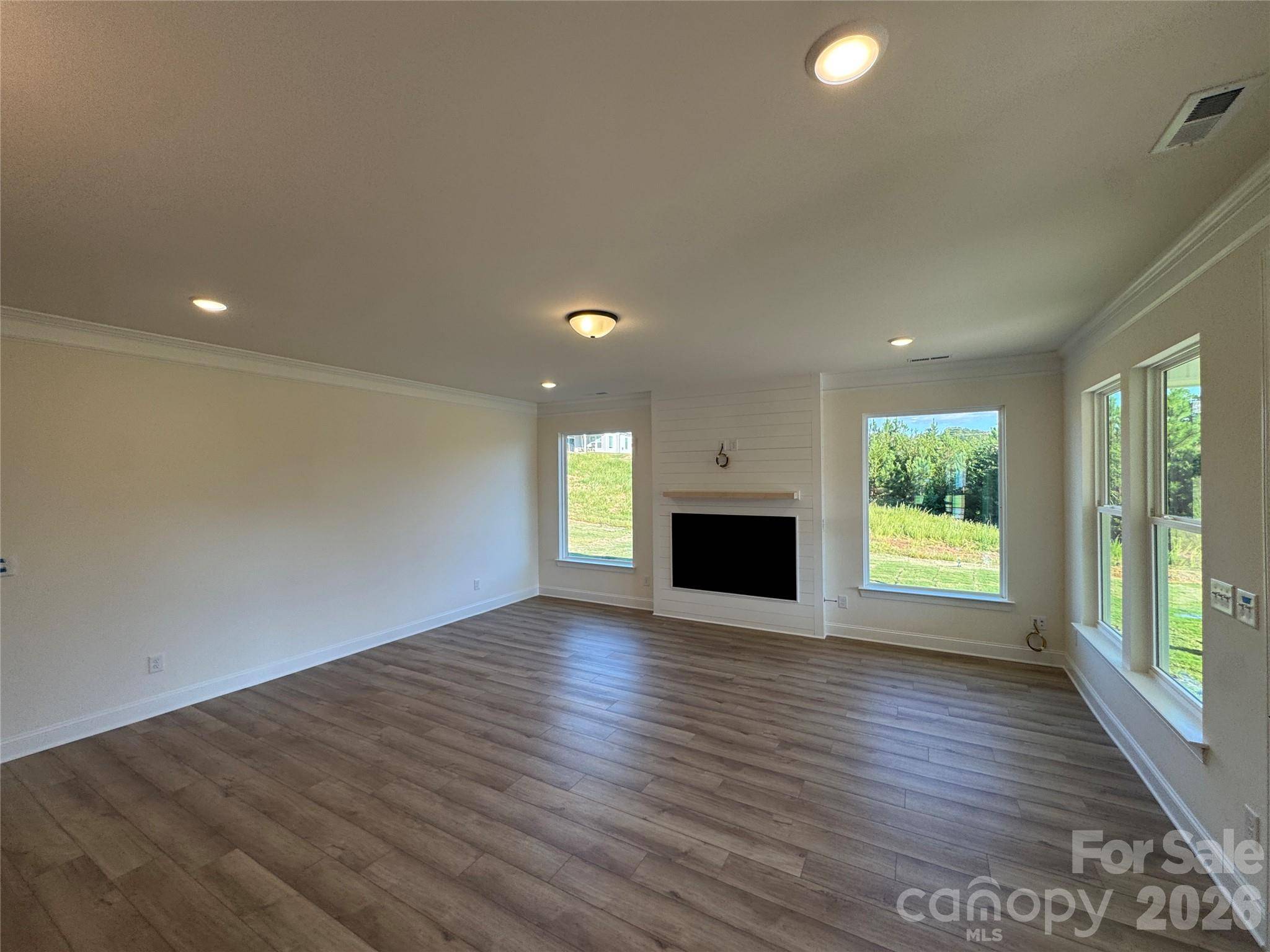 2211 Tabor RD, Sherrills Ford, NC 28673