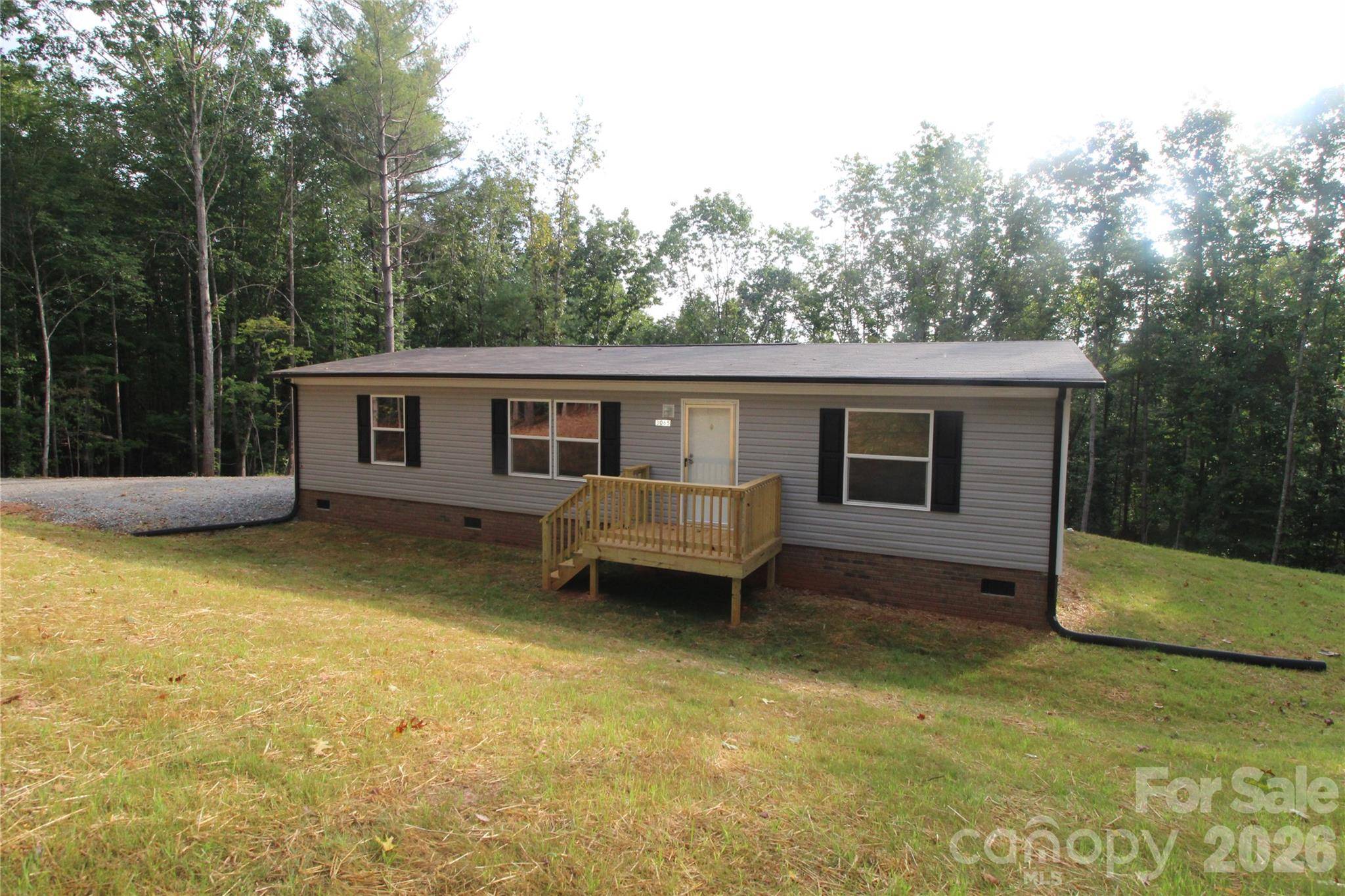 3065 Joshua TRL, Lenoir, NC 28645