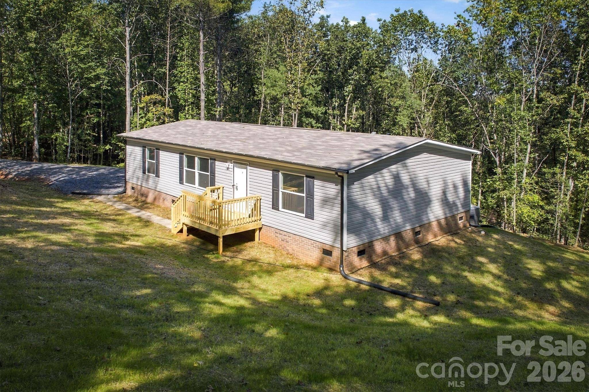 3065 Joshua TRL, Lenoir, NC 28645