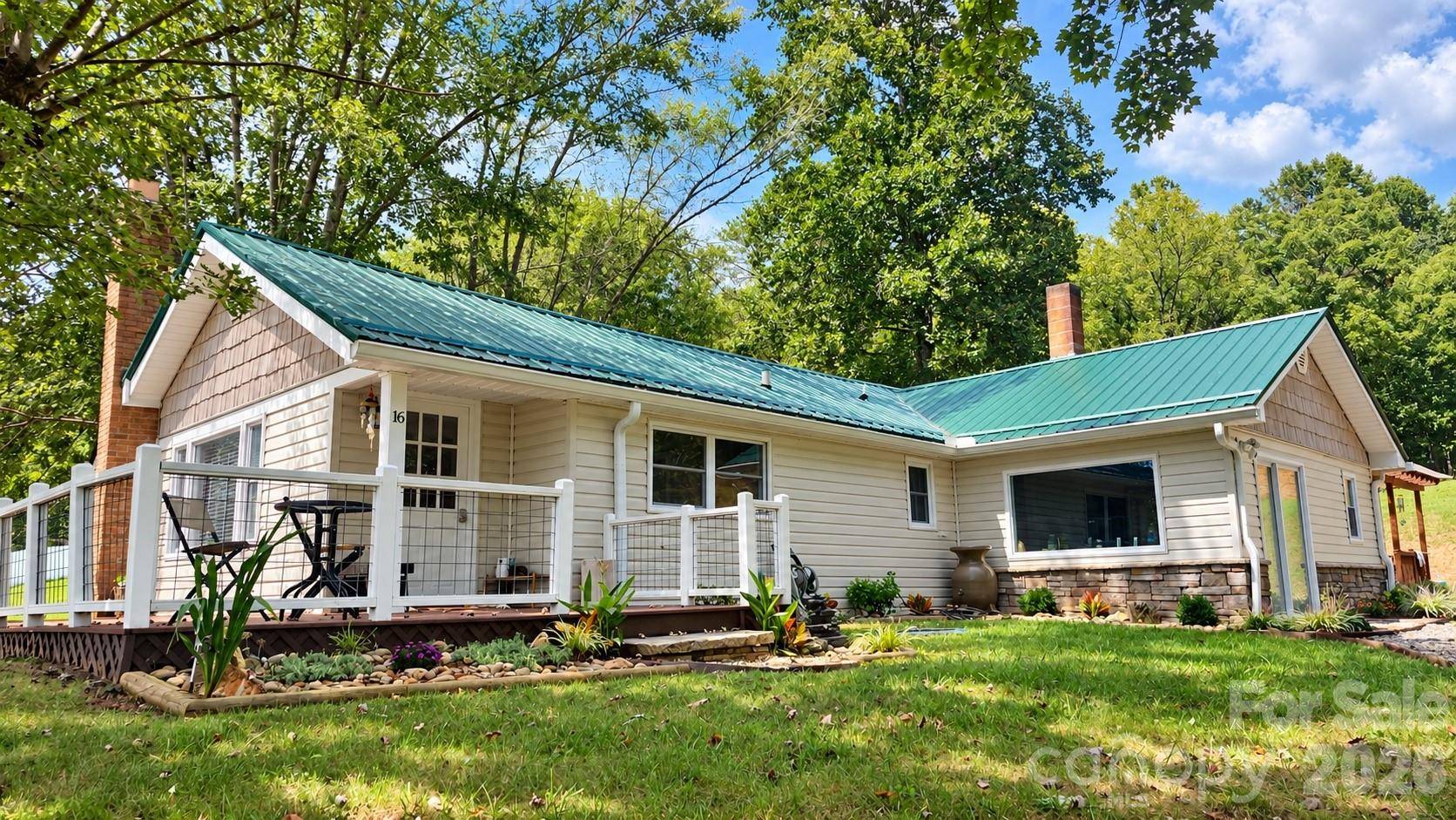 16 Warren Creek RD, Candler, NC 28715