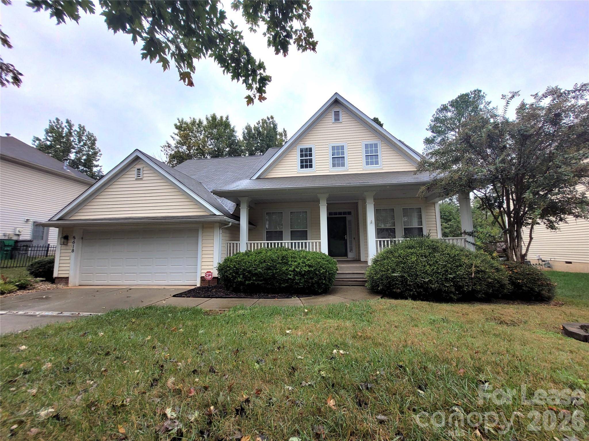 5618 Branthurst DR, Charlotte, NC 28269