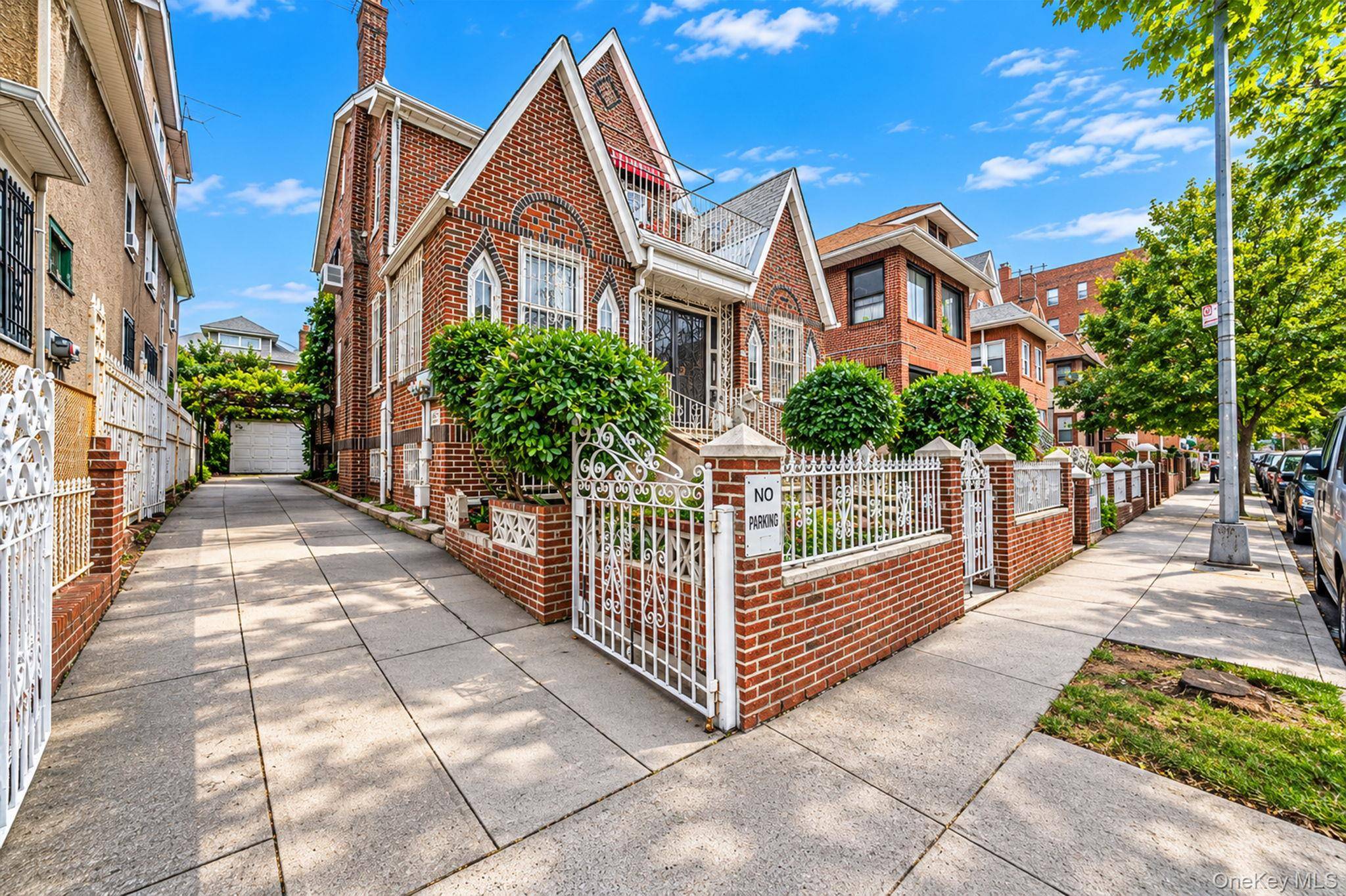 3730 76th ST, Jackson Heights, NY 11372